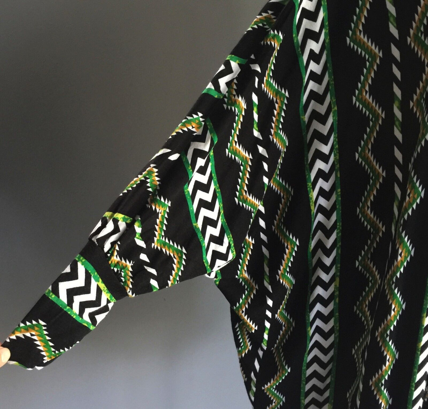 THE SLOANE SOCIETY Soft Jacket Tribal Stretch Long Sleeve Kimono Top Free Size