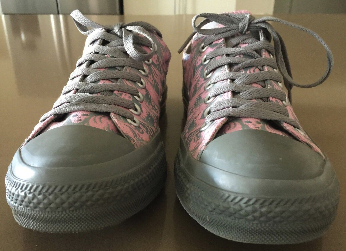 CONVERSE ALL STAR Pink & Silver Skull Print Sneakers Size M9 W11 UK9 27.5Cm NEW