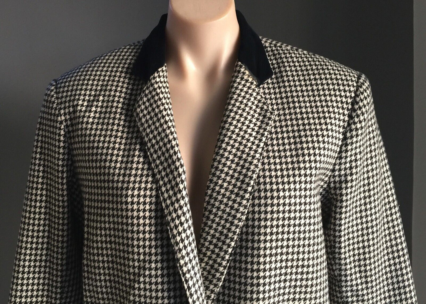 1990's Houndstooth Jacket Hand Made Ladies Black & White Blazer Size 12 - 16