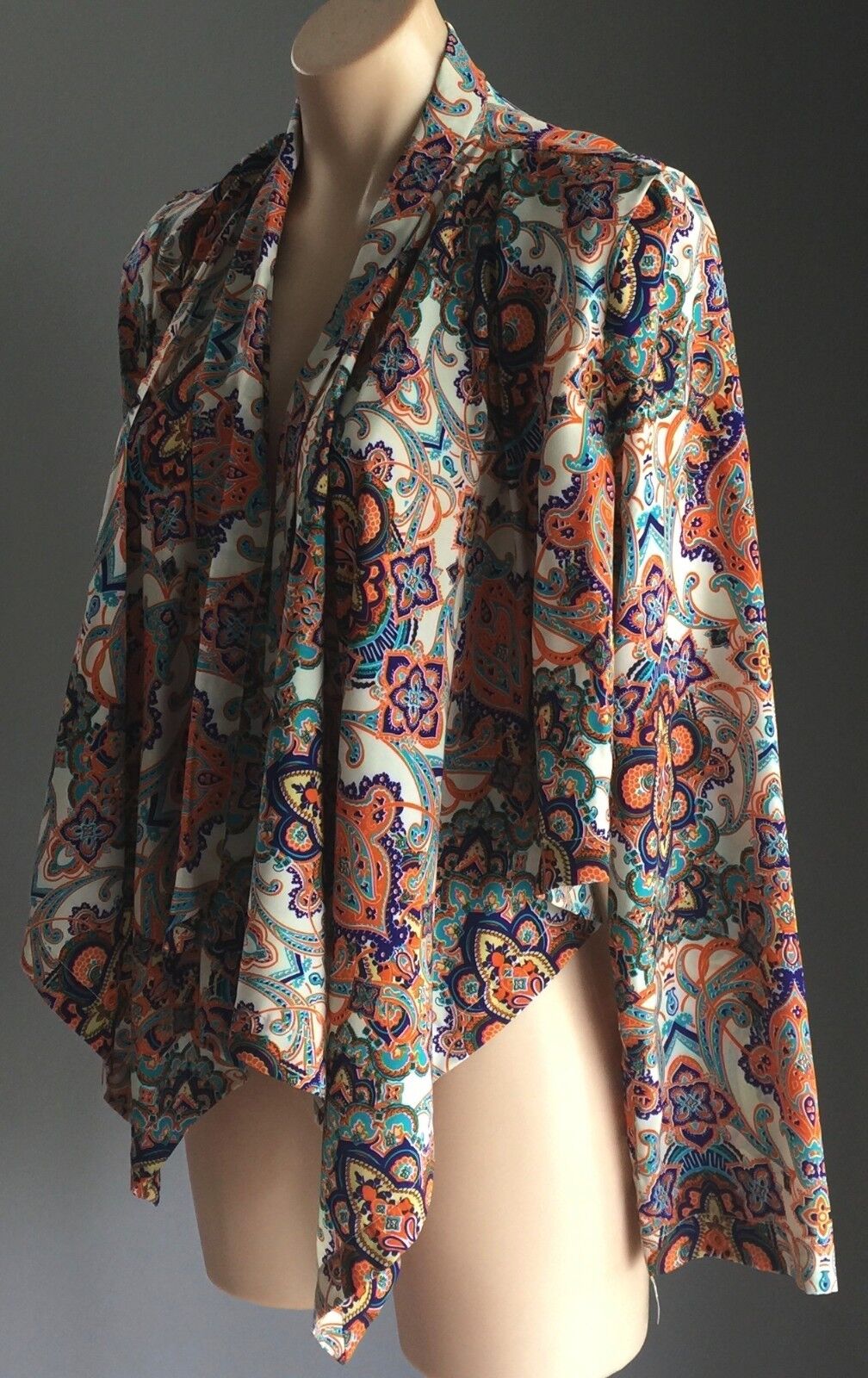 SUITE 62 BOUTIQUE Top Jacket Crop Drape Soft Paisley MultiColoured Silky Size 16