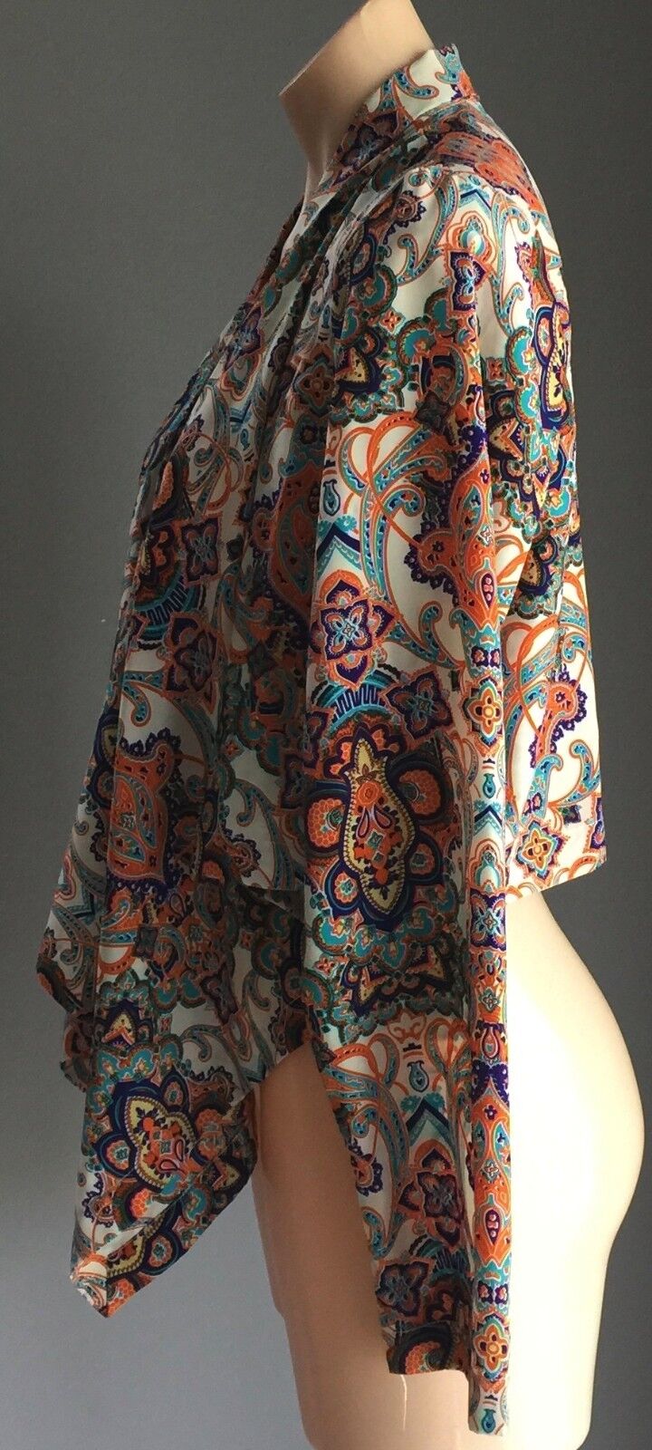 SUITE 62 BOUTIQUE Top Jacket Crop Drape Soft Paisley MultiColoured Silky Size 16