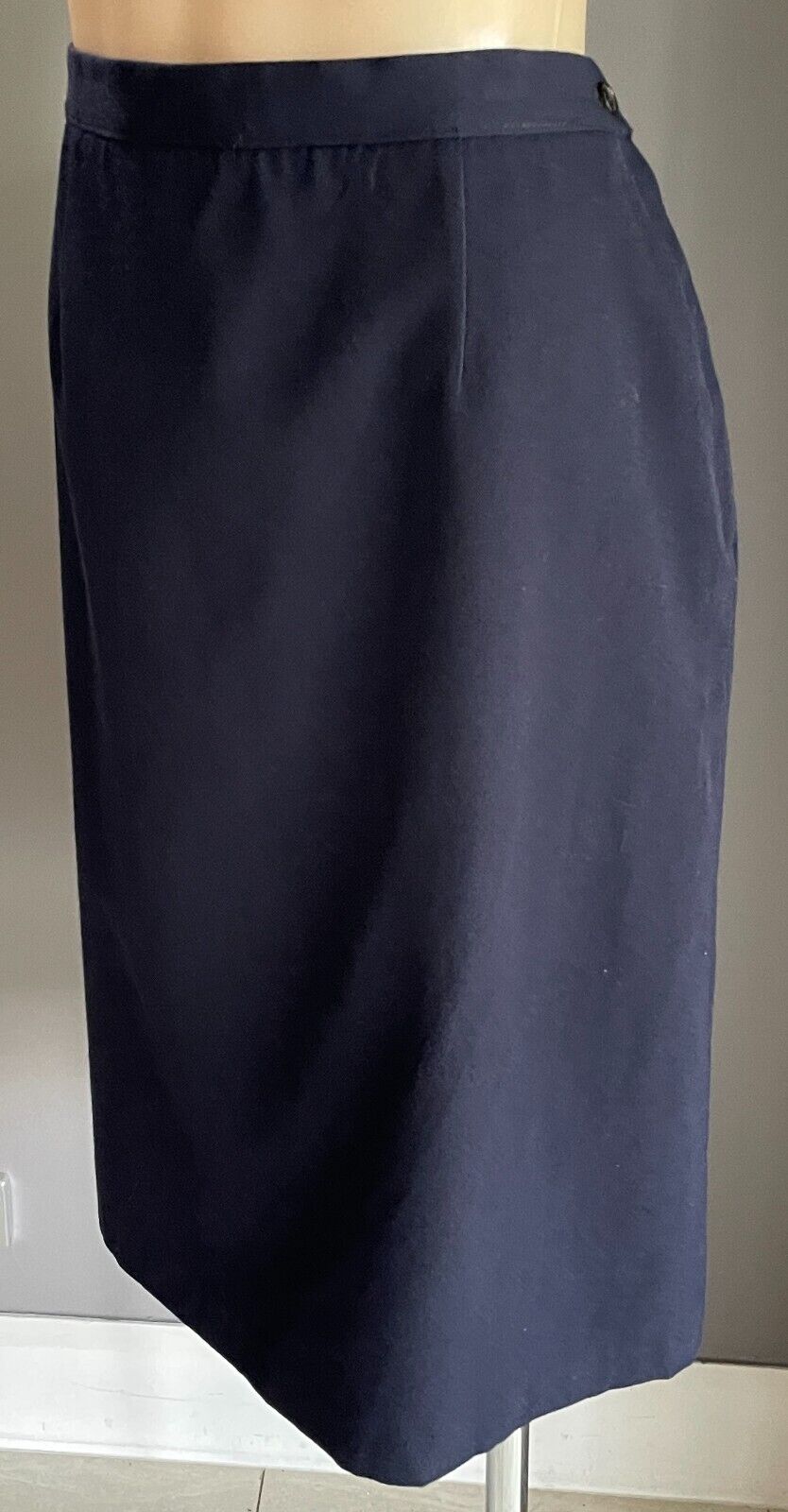Classic Straight Skirt Size 16 Navy Blue Lined Knee Length Heavier Fabric NEW