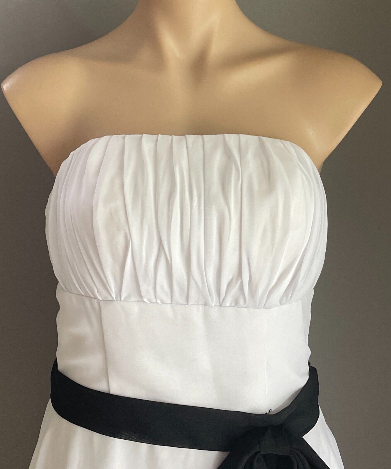 Dress w Black Tie White High Waist Pleat Bust A-Line Skirt Knee Length Size 10