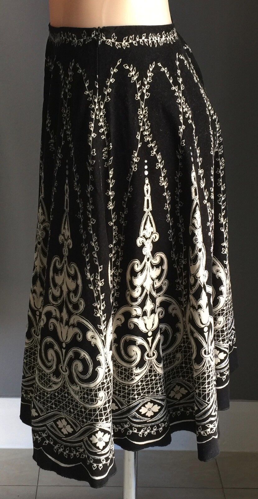 NIAMA WOMAN Short Skirt Black Cream Silver Print Micro Corduroy Size S 10 Italy