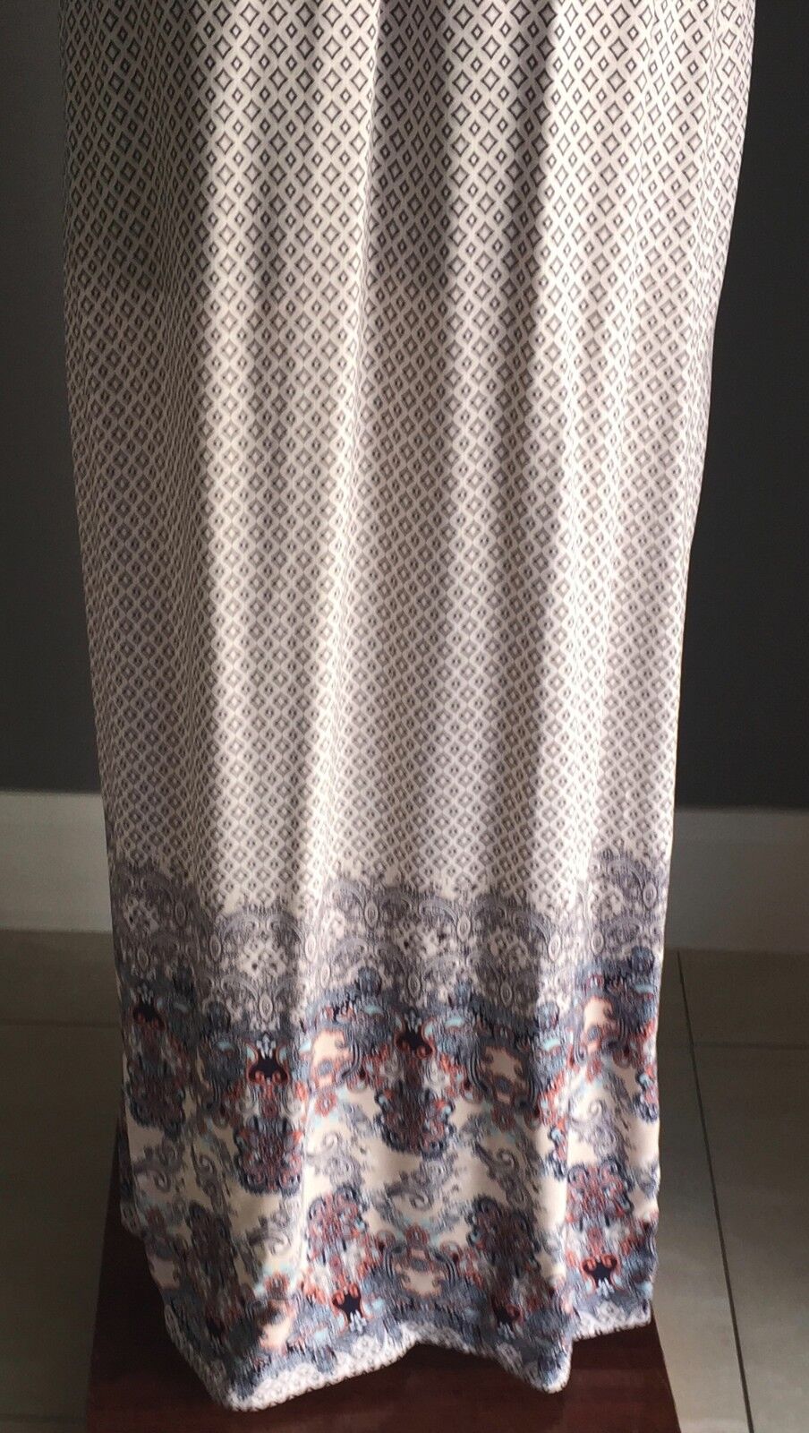 WHITE CLOSET Maxi Dress Multi Colour & Print Sleeveless Long  Size 10 Gorgeous
