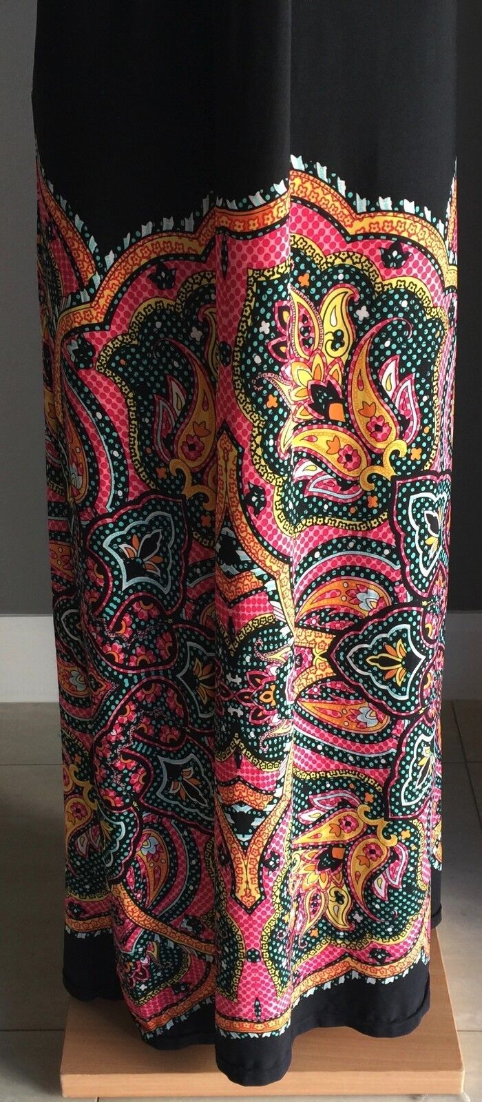 BLOCKOUT Maxi Dress Black & Colourful Print Stretch Halter Size M 8 1970s NEW