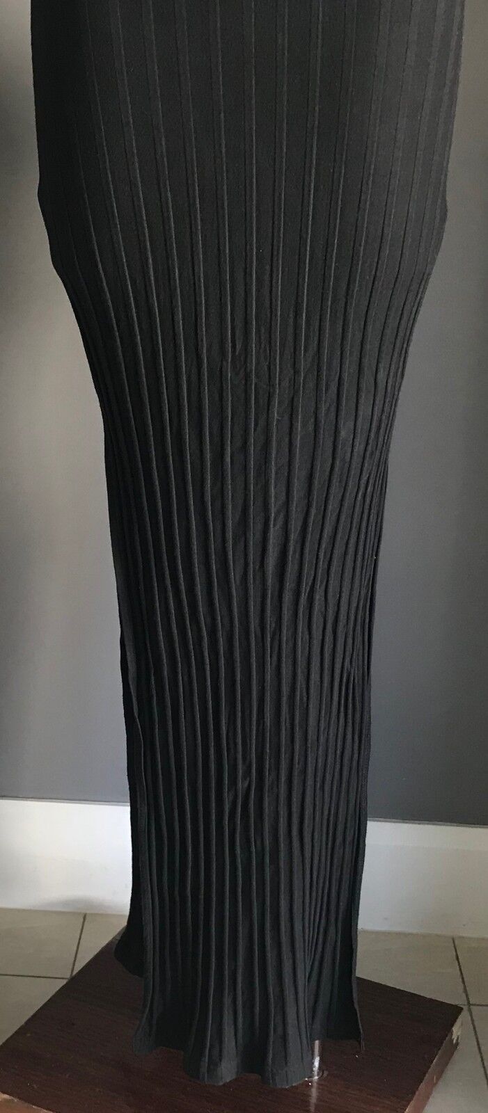 Maxi Dress MINKPINK Black Sleeveless Cut Out Neck Stretch Ribbed Size S 10 NEW