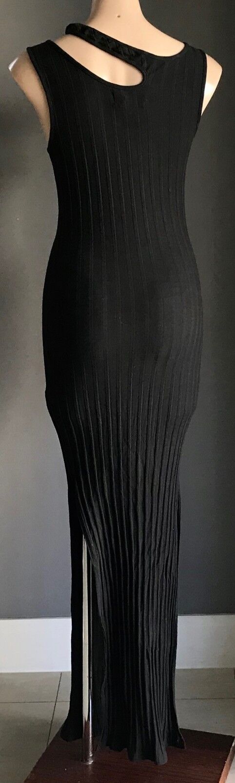 Maxi Dress MINKPINK Black Sleeveless Cut Out Neck Stretch Ribbed Size S 10 NEW