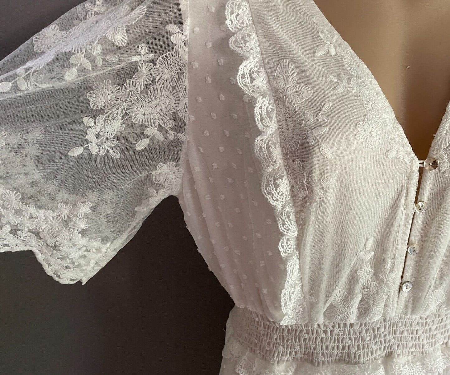 Maxi Dress White Embroidery Mesh Net V-Neck Lined Size XL 12 14 Elastic Waist