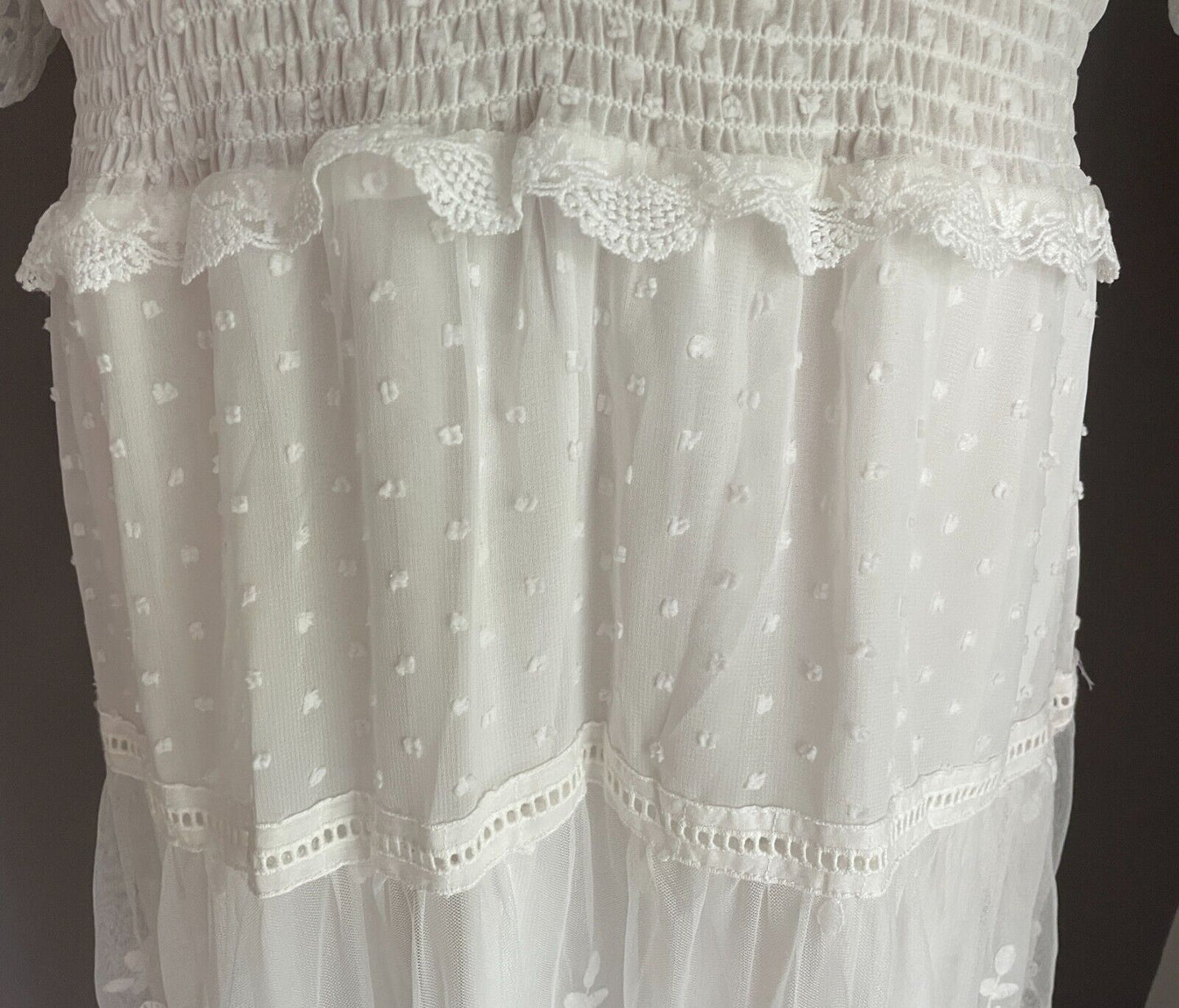 Maxi Dress White Embroidery Mesh Net V-Neck Lined Size XL 12 14 Elastic Waist
