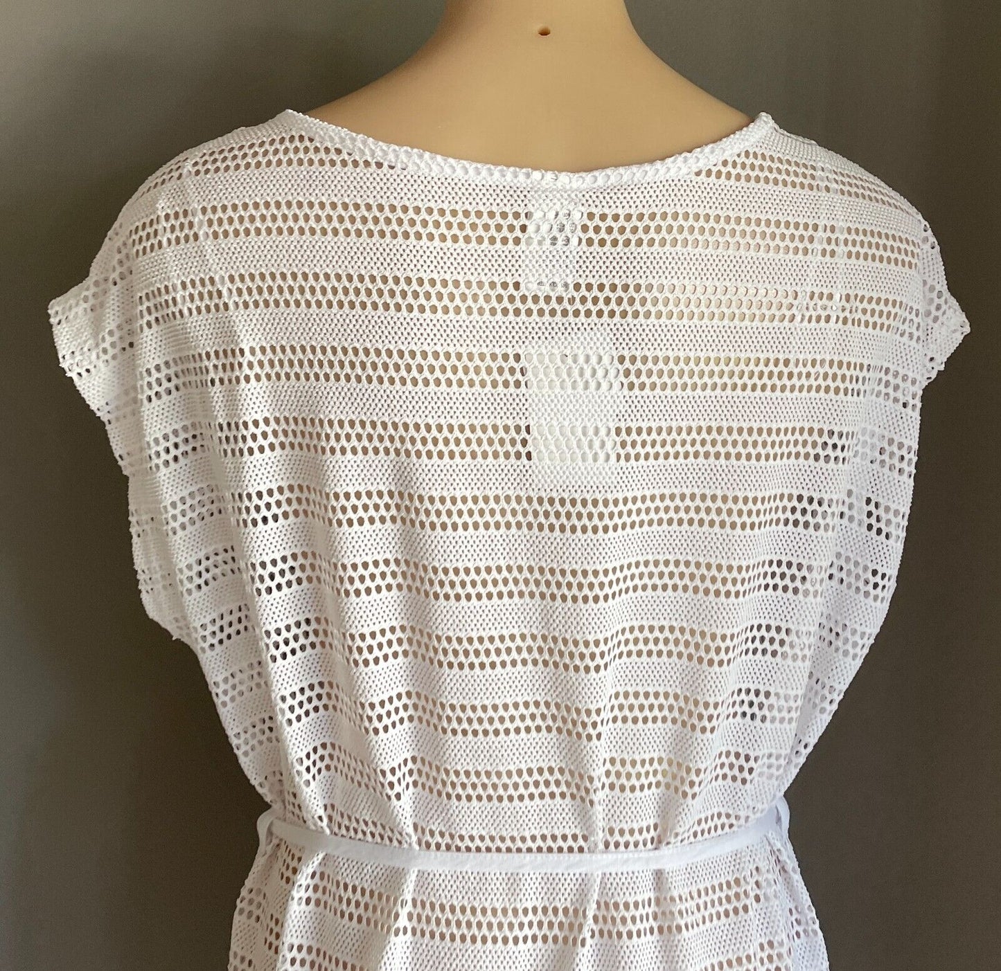 CLOTHING & CO (K-MART) White Crochet Extended Sleeve Beach Cover Up Sz 8 10 NEW