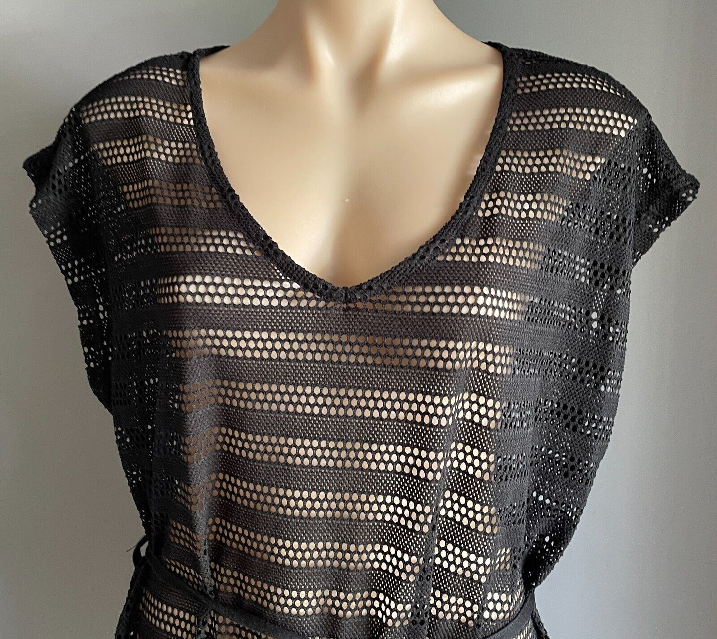 CLOTHING & CO (K-MART) Black Crochet Extended Sleeve Beach Cover Up Sz 8 10 NEW