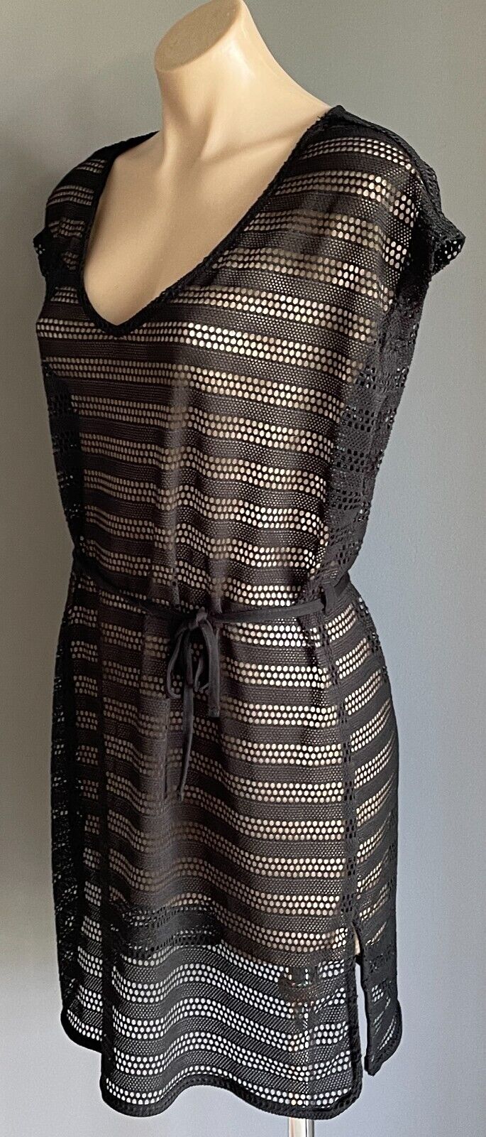 CLOTHING & CO (K-MART) Black Crochet Extended Sleeve Beach Cover Up Sz 8 10 NEW