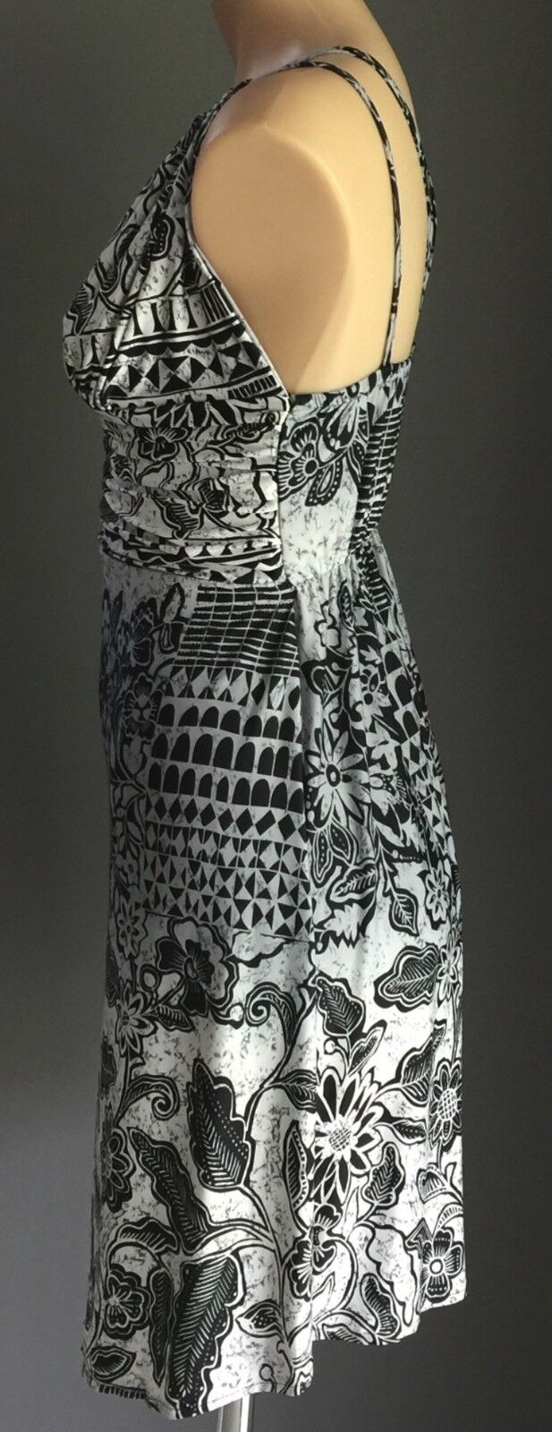 BE IN Dress Black & Grey Floral Print Knee Length Empire Waist Size 8 10