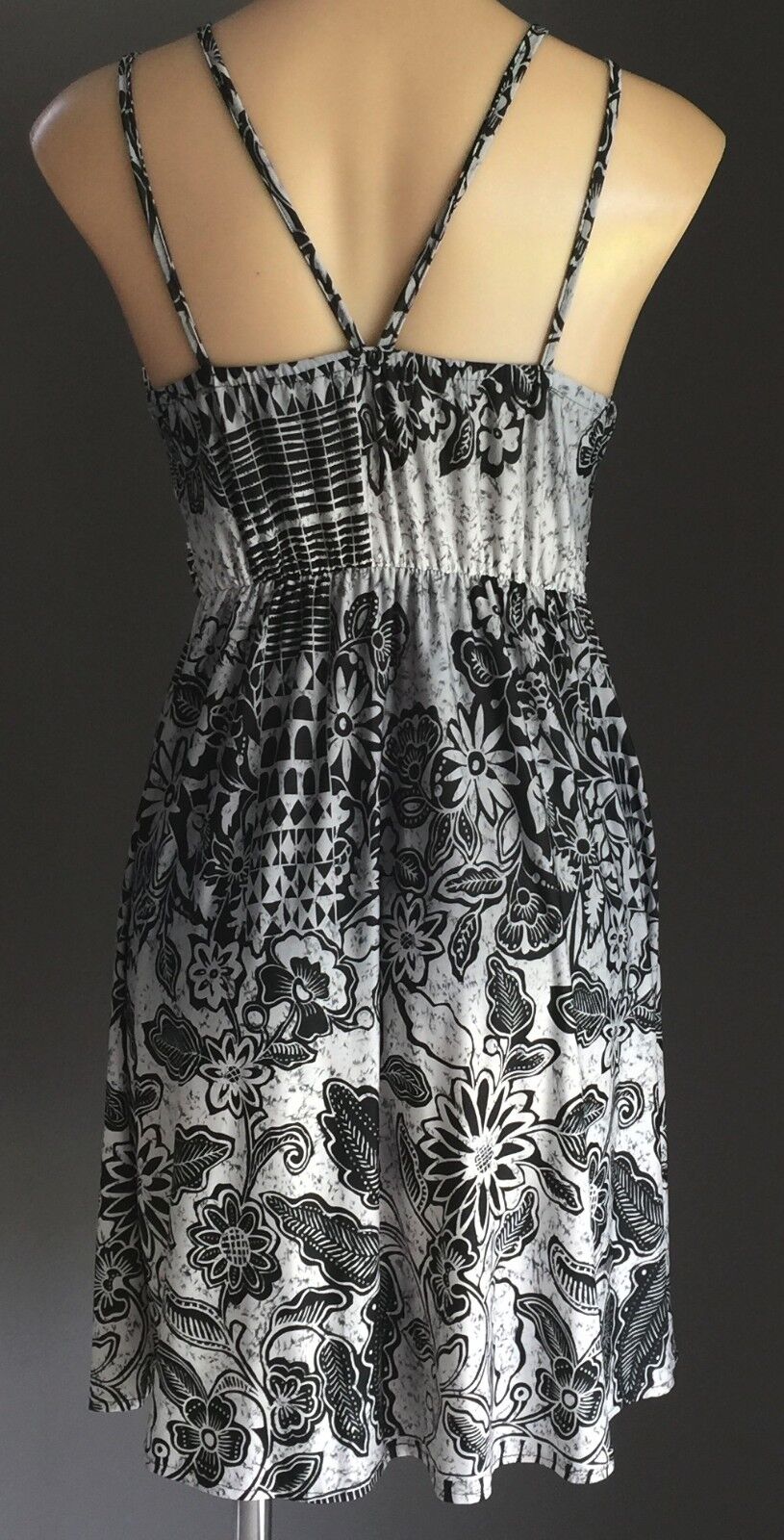 BE IN Dress Black & Grey Floral Print Knee Length Empire Waist Size 8 10
