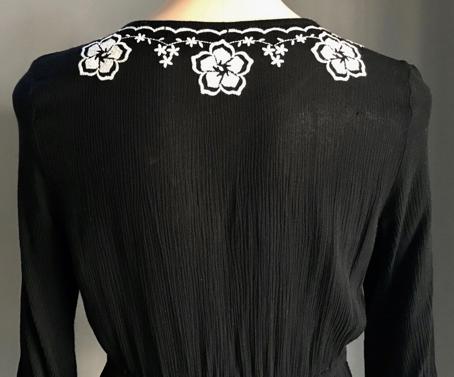 CAROLINE MORGAN Dress Black White Embroidered Elastic Waist Cheesecloth Siz 8 10