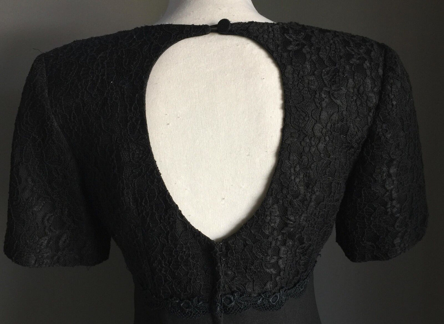 MARI GOURLAY Black Dress Lace Open Back Gown Size 8 Vintage NEW