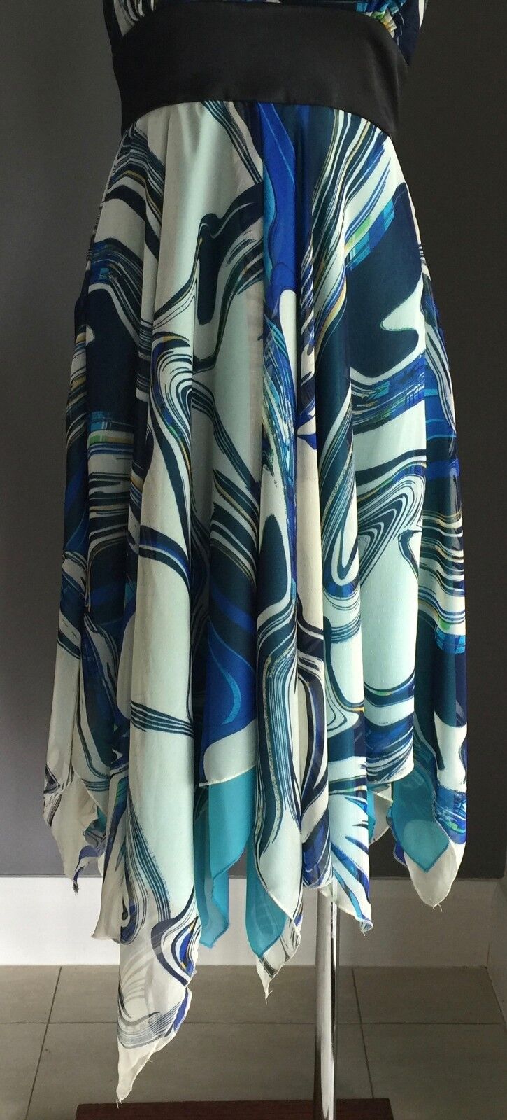 F GEAR Dress Blue Multi ColouredHalter Neck Handkerchief Hem Size 8 10 NEW