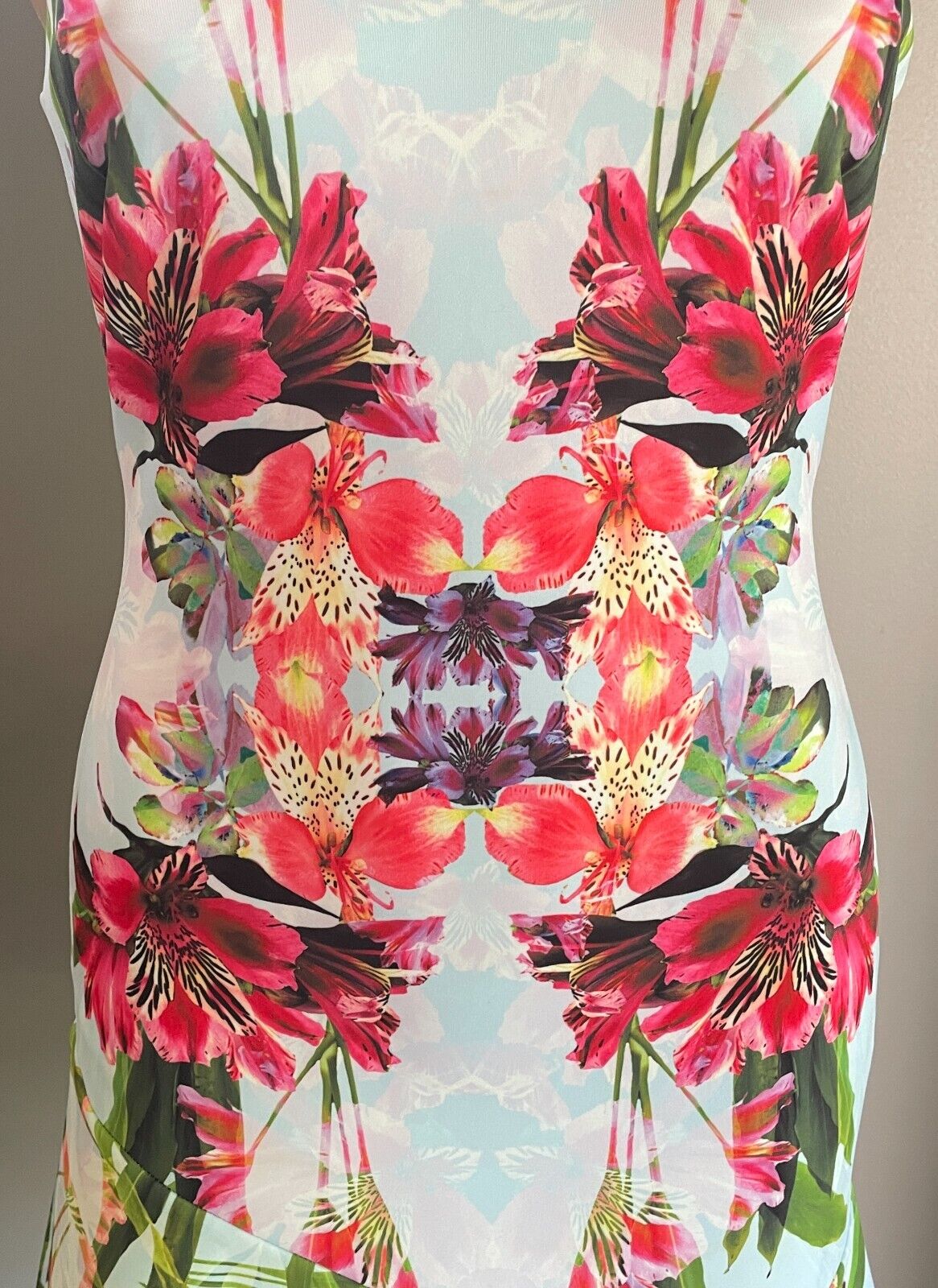 KAREN MILLEN Dress Graphic Floral Print V-Neck Sleeveless Flounce Hem Size AU 10