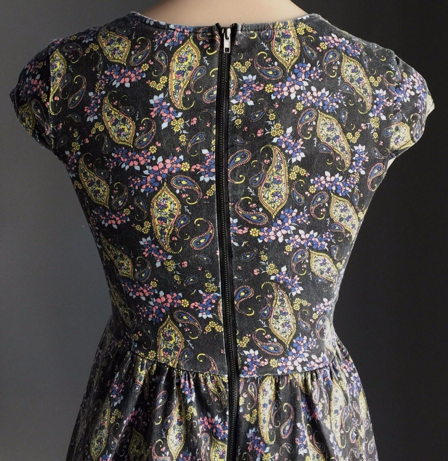 ANGEL BIBA Mini Dress Paisley Print Cap Sleeve Stretch Skater Ladies Size 8