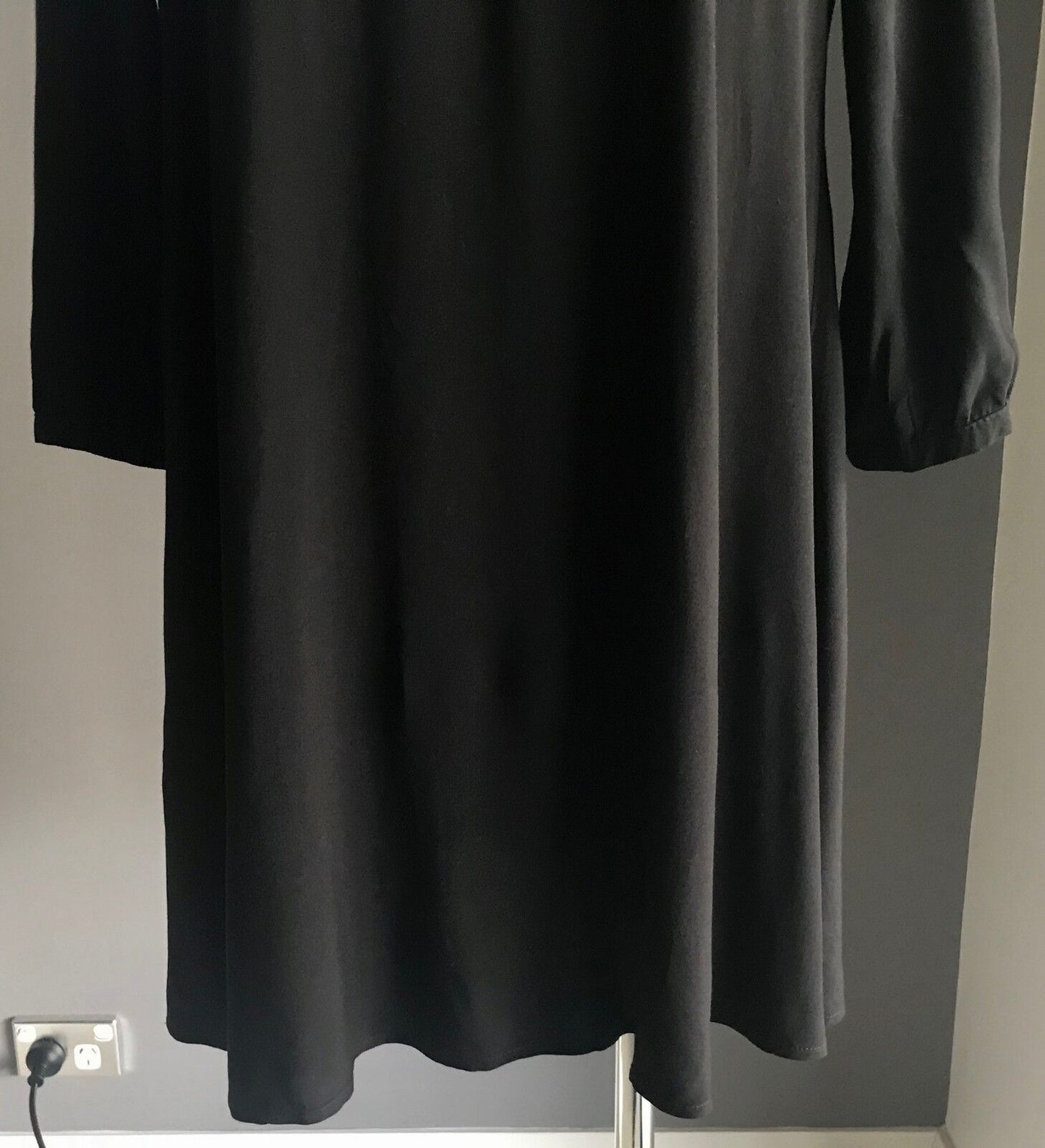 FOREVER 21 Smock Dress Black Long Sleeve Lace Yoke Size M 12 Retro