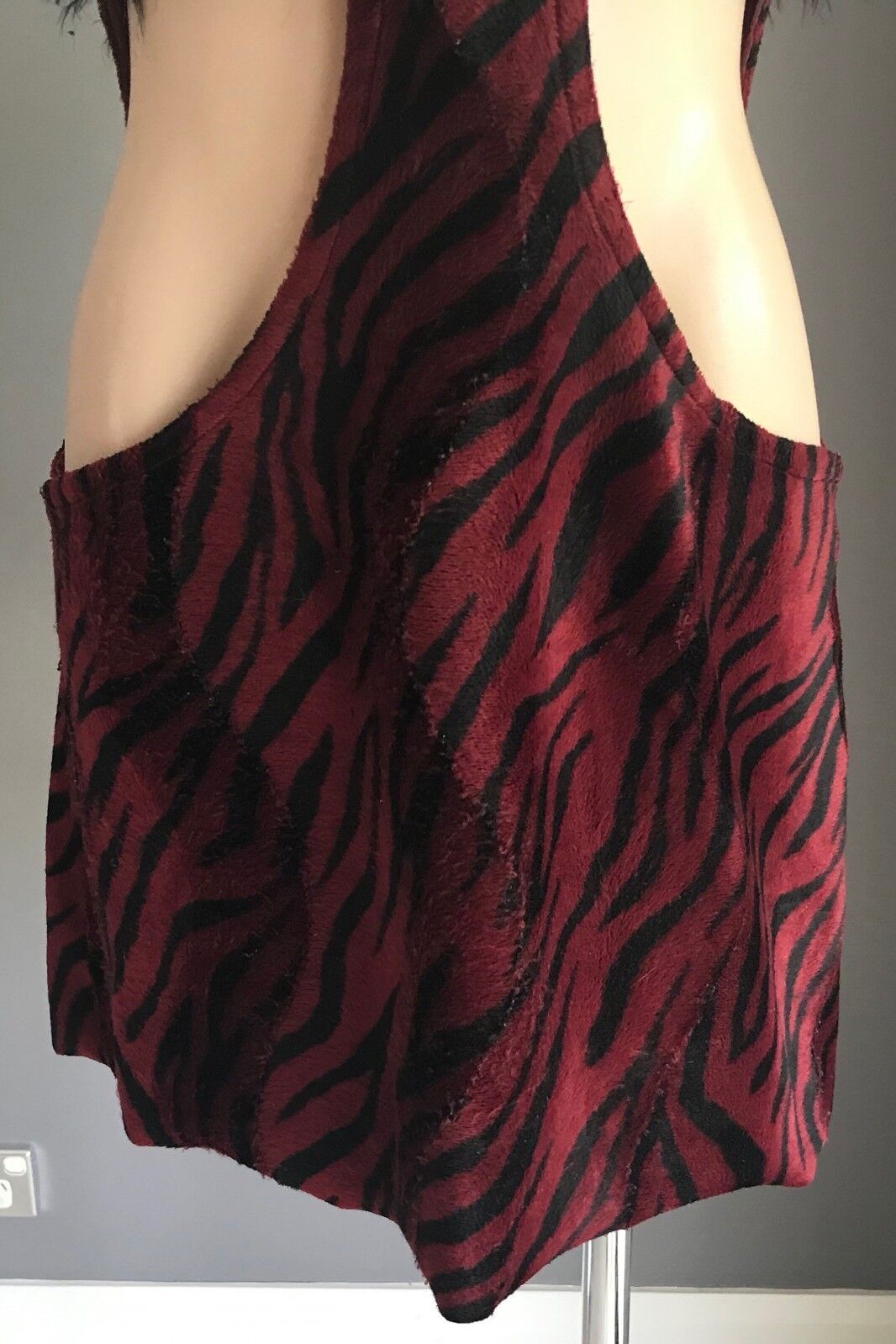 GoGo Dress BABZOTICA LONDON 1960's Black & Burgundy Velour Cut Out Sides M 12