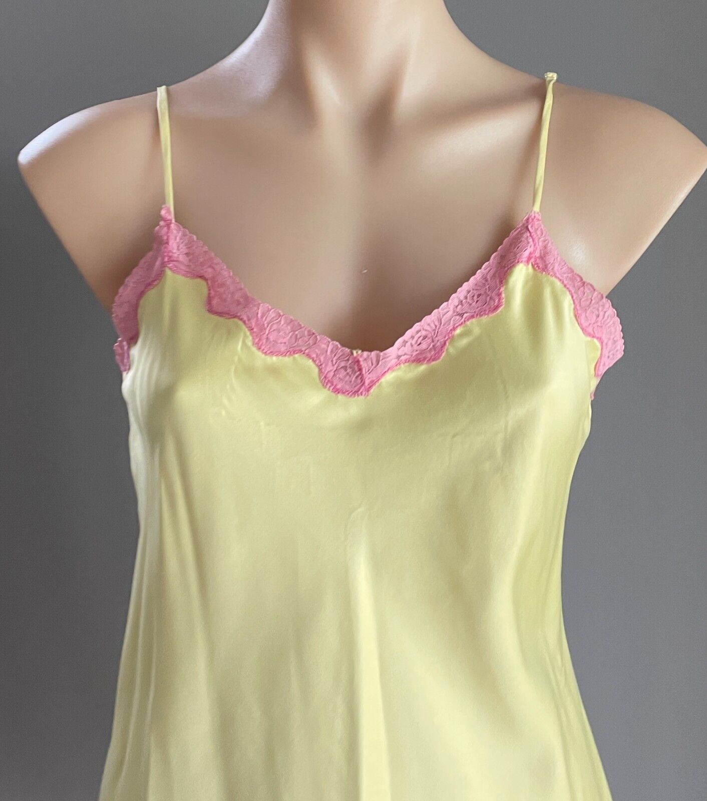 SOHO Sexy Chemise Yellow & Pink Lace Trim Thin Strap Satin Feel Nightie Sz S 10