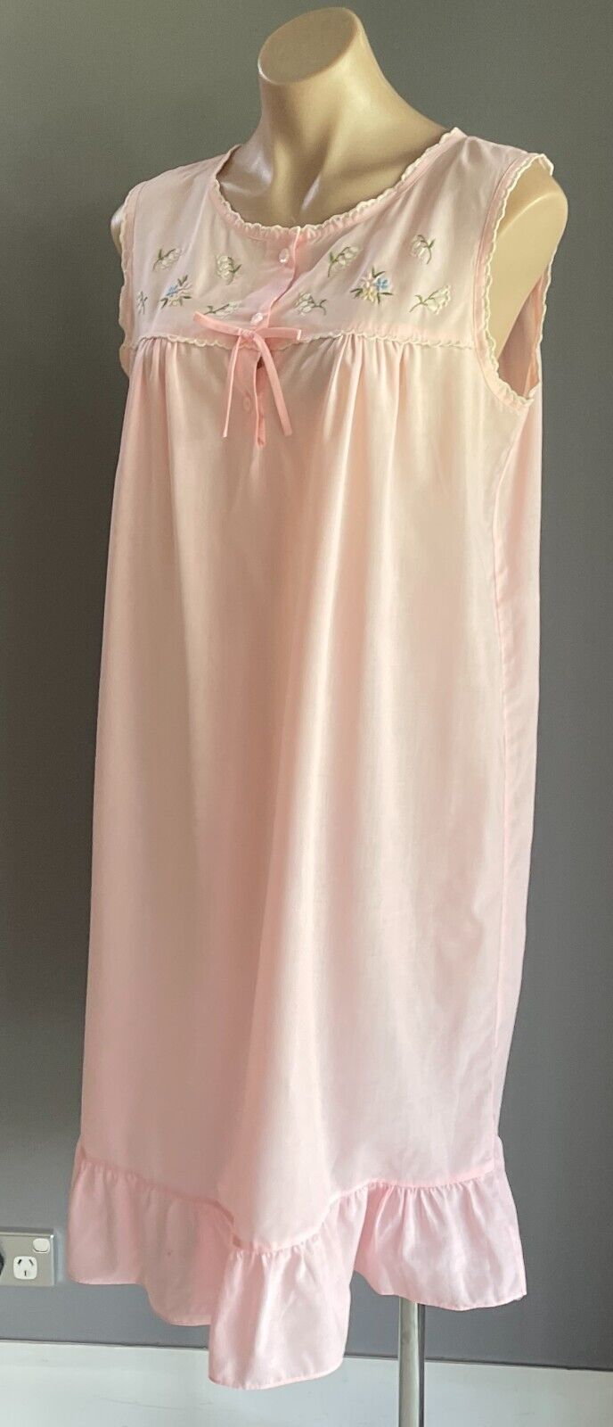 Vintage HENRY'S WHISPERS Nightie Baby Pink Size 14 Cotton Blend Sleeveless Retro