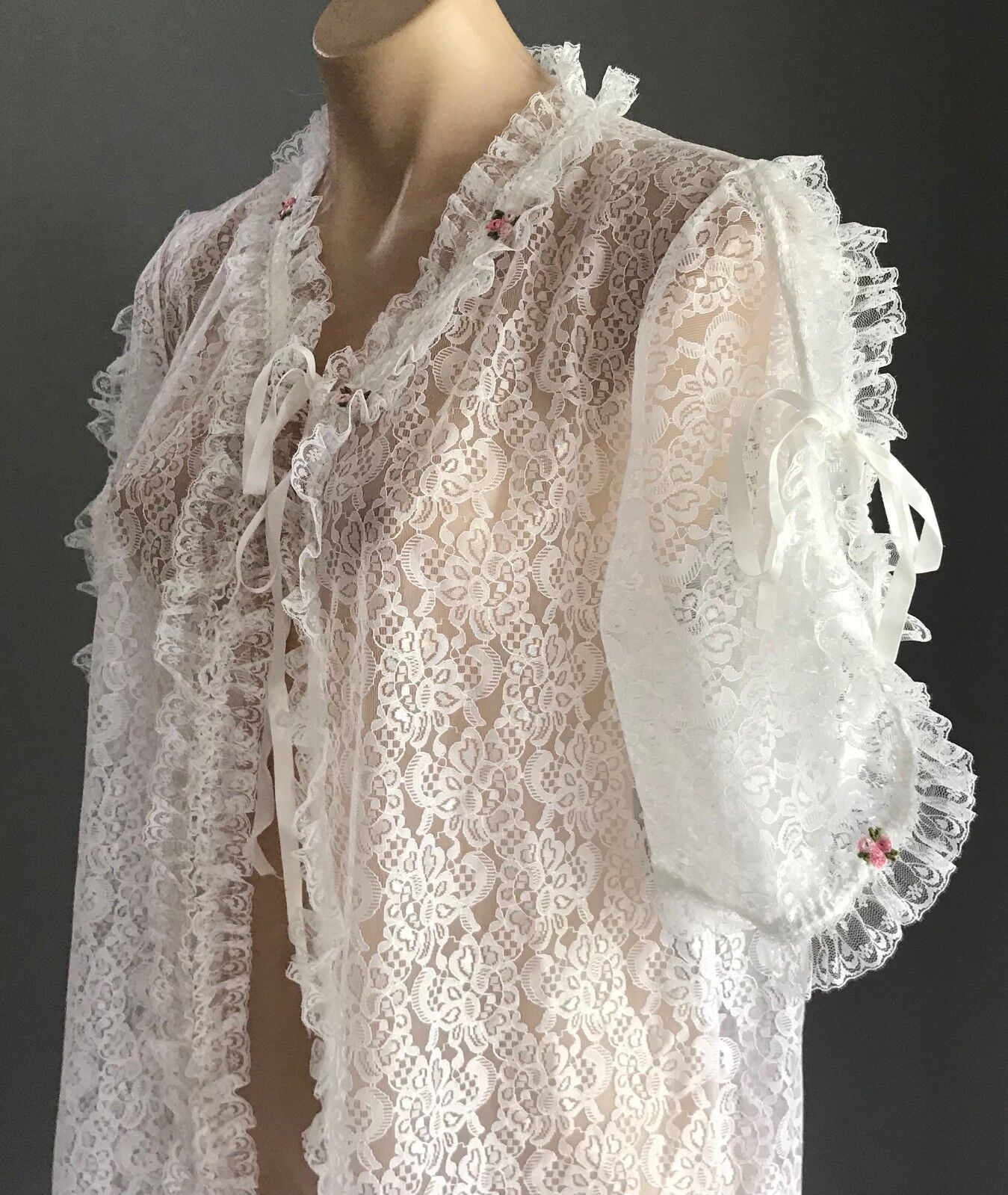 Vintage IRENE LINGERIE White Dressing Gown Lace Short Tie Sleeves Flowers Sz 14