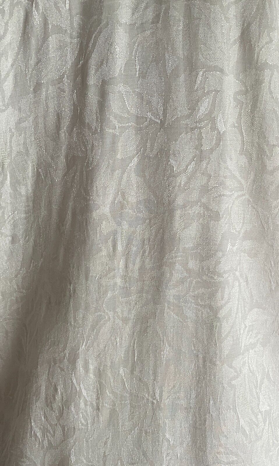 CAPITOL Cream Blouse Jacquard Fabric Long Sleeve Top Size 8 Button Front Pleated