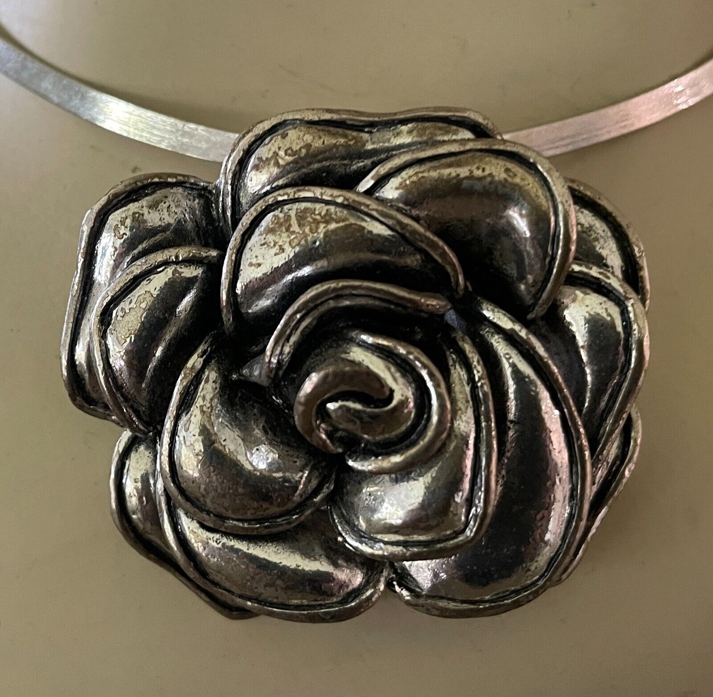 Silver Tone Solid Choker Large Flower Centrepiece Make a Statement Necklace