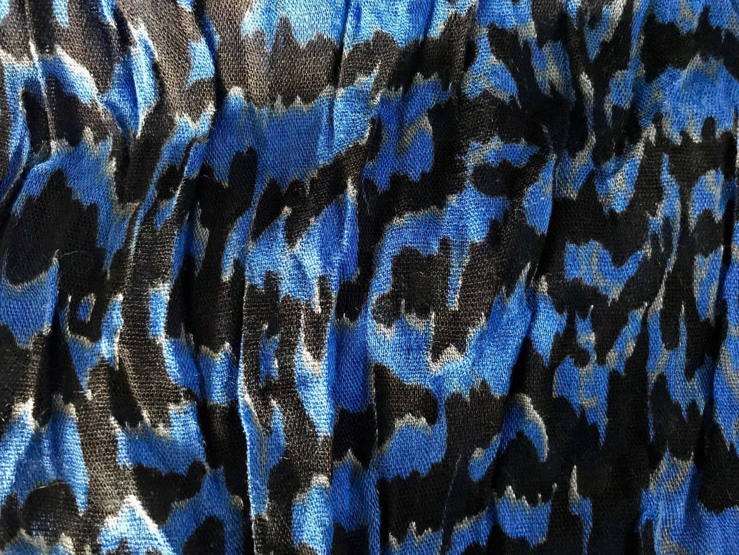 SUZANNE GRAE Neck Scarf Wide Blue Black Grey Crinkle Pleat Look Wrap Shawl  NEW