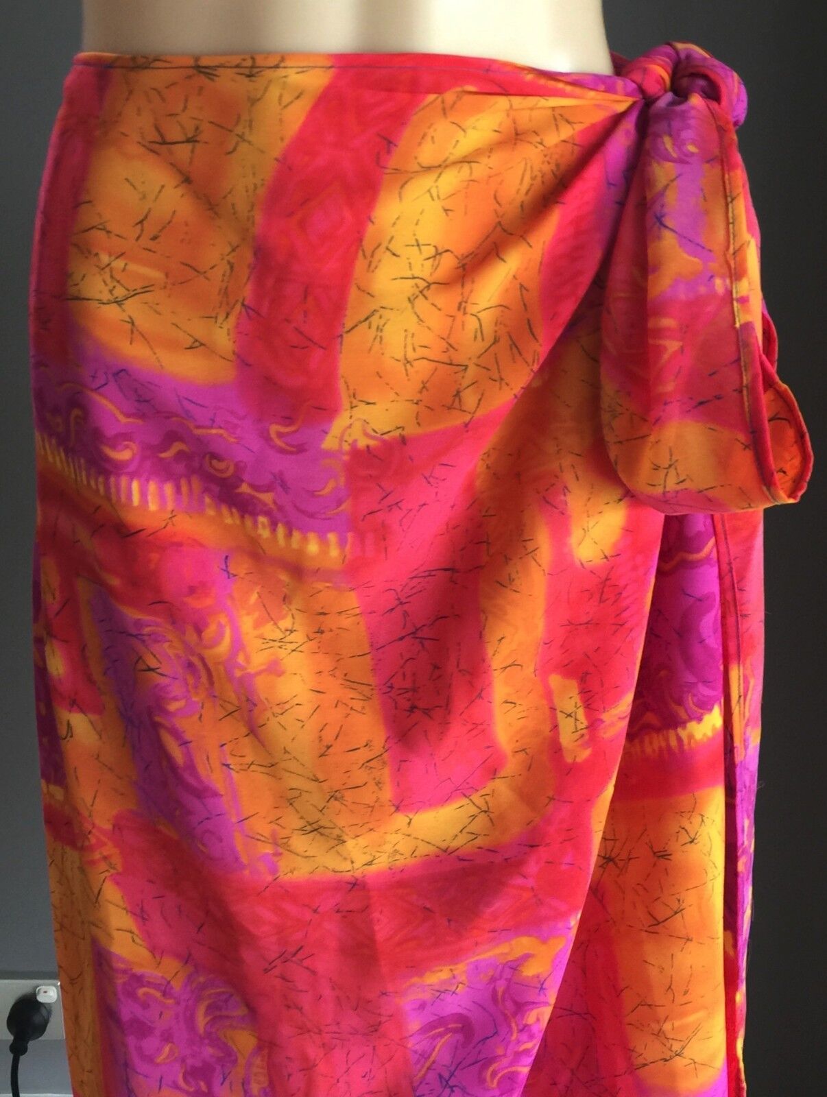 SARONG Handmade Bright Print Side Tie Skirt Semi Sheer Ladies Size 12 - 16 NEW