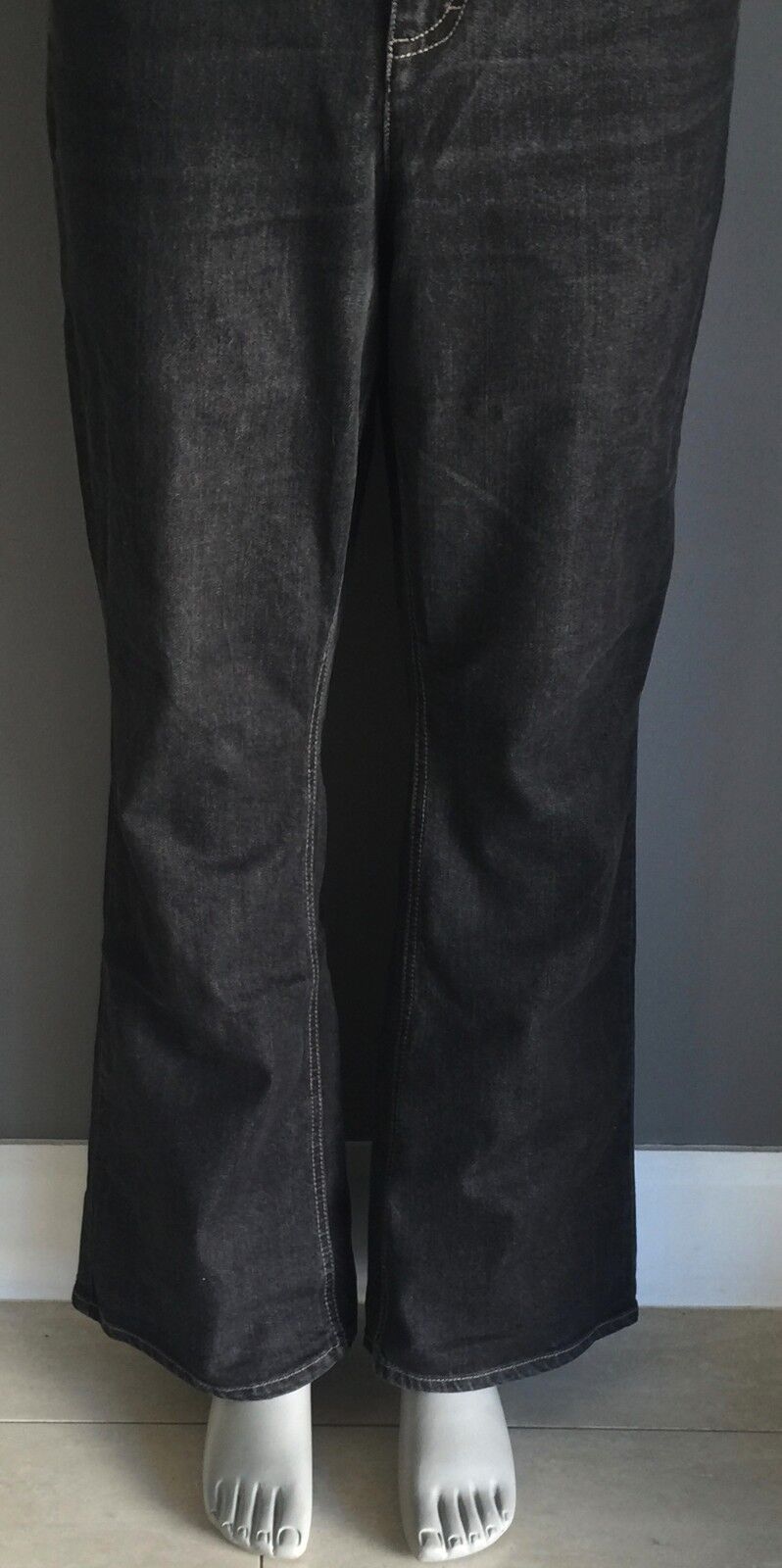 TOMMY HILFIGER Denim Jeans Black Classic Rise Boot Leg Denim Ladies Size 16