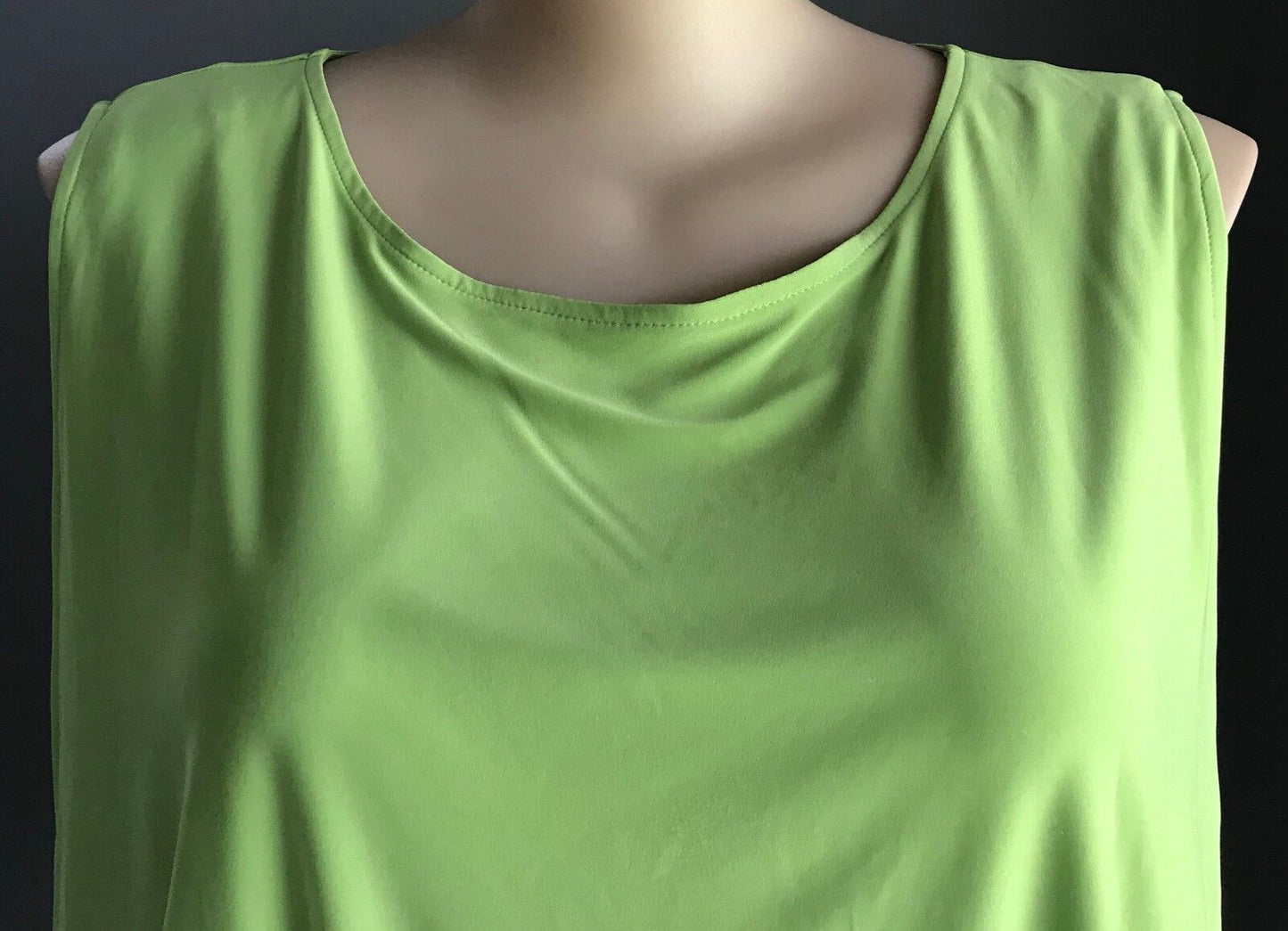 FRANK LYMAN Design Blouse Lime Green Sleeveless Stretch Hip Hugger Plus Size 20