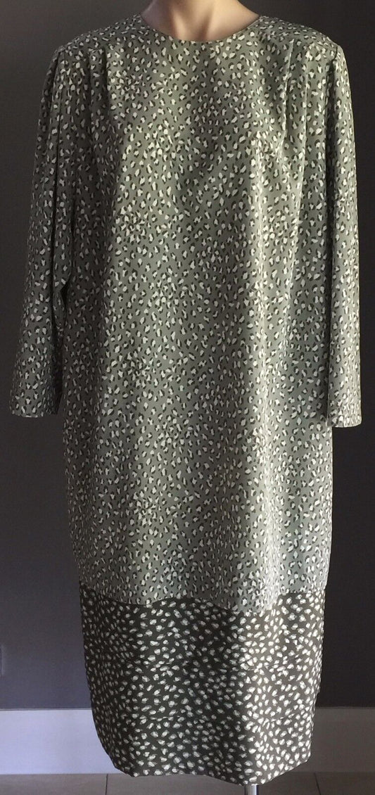 MIRRORS Drop Waist Dress Khaki & Cream Animal Print 3/4 Sleeve Size 20 Vintage
