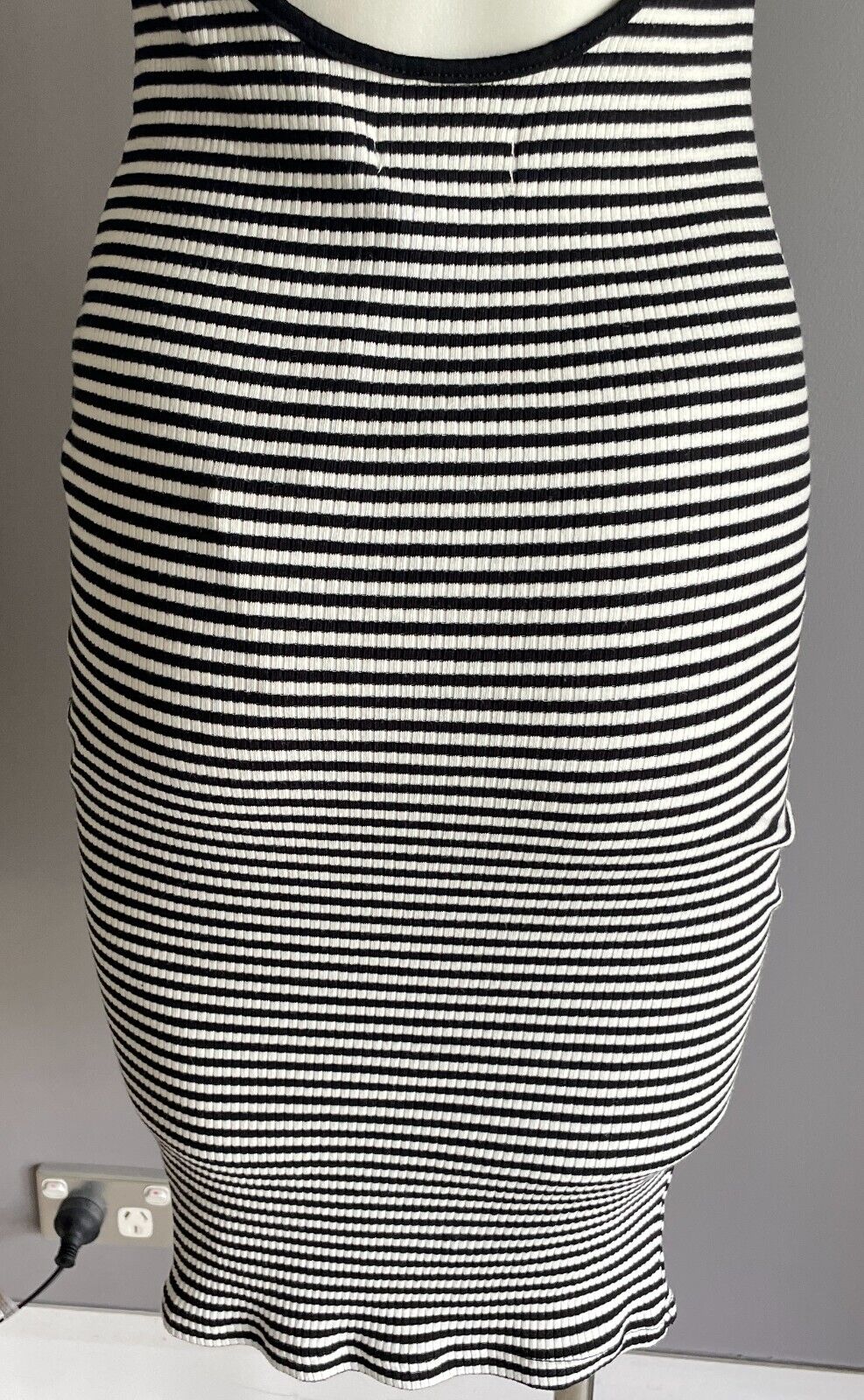 LOST MUSE Stretch Dress Black White Stripe Ribbed Scoop Back Midi Size 10 NEW