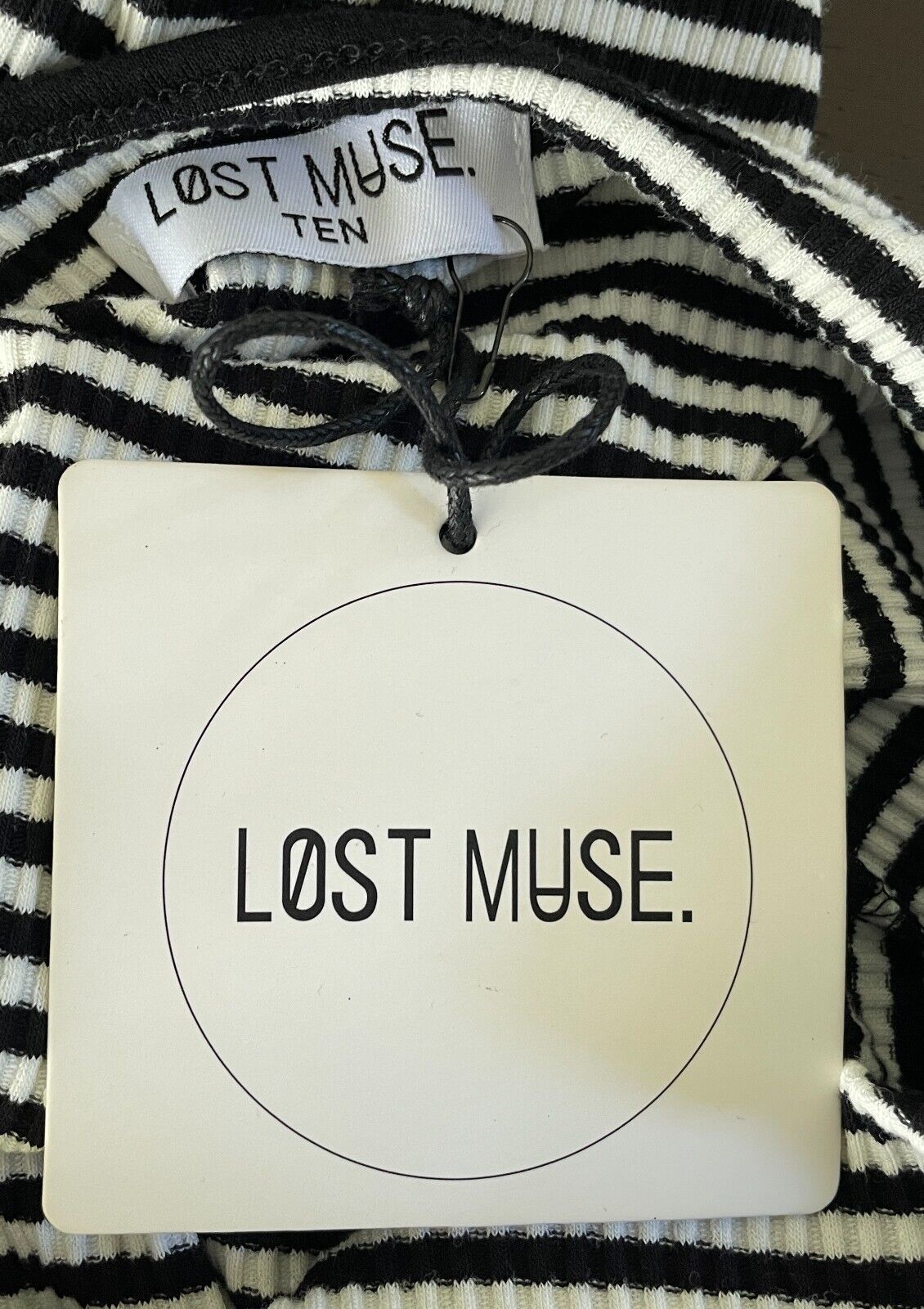 LOST MUSE Stretch Dress Black White Stripe Ribbed Scoop Back Midi Size 10 NEW