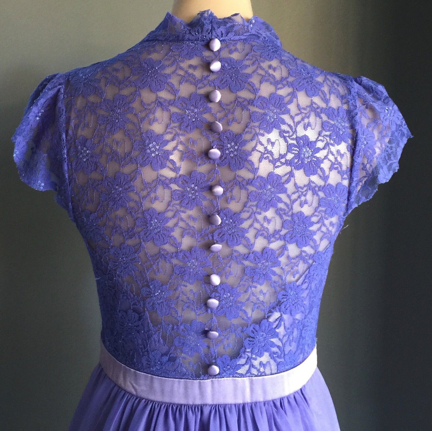 1950s Purple Evening Dress Lace & Chiffon Knee Length Empire Waist Size 10