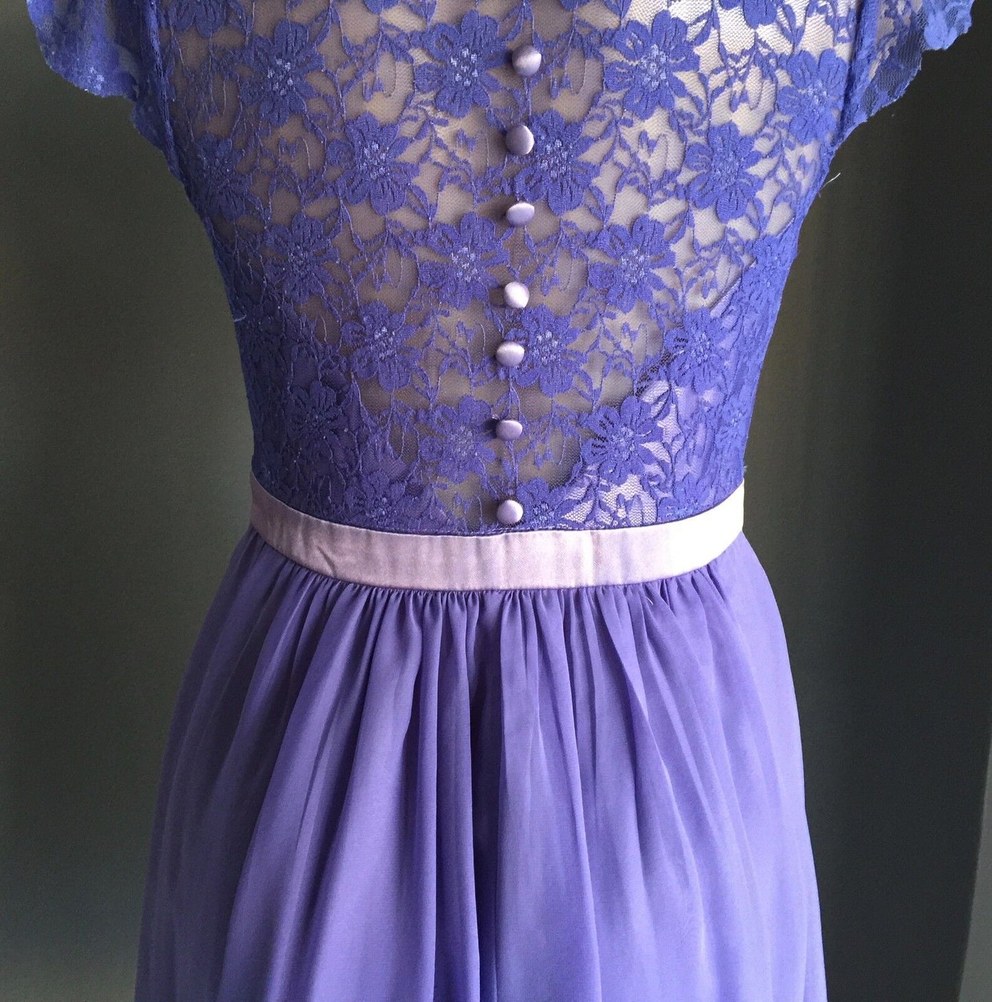 1950s Purple Evening Dress Lace & Chiffon Knee Length Empire Waist Size 10