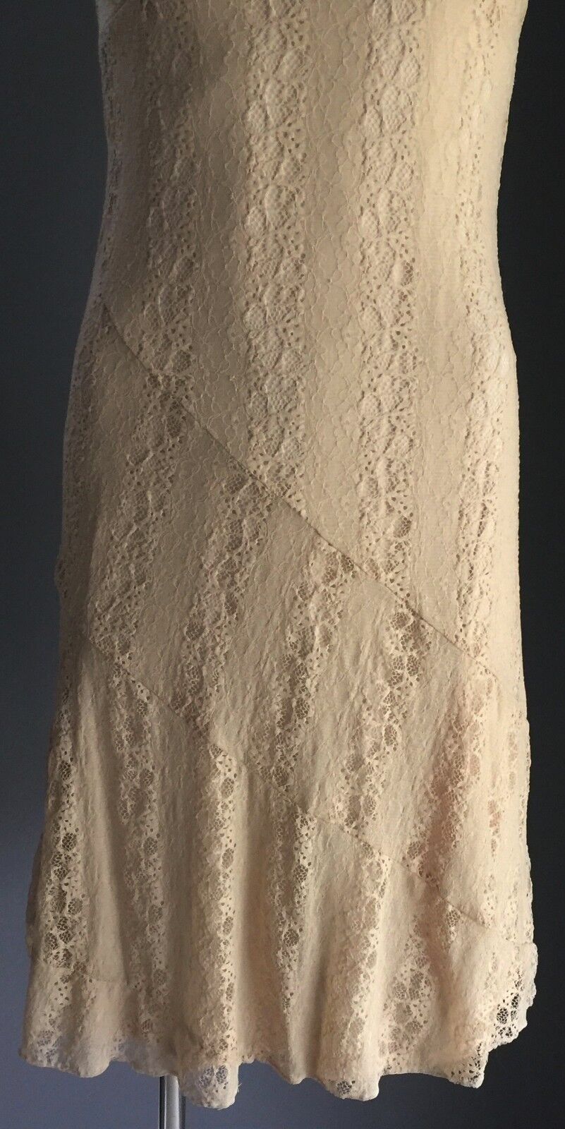 JV SELECTION Dress Gold Beige Lace Bias Cut Knee Length Size 10 Deco Inspired