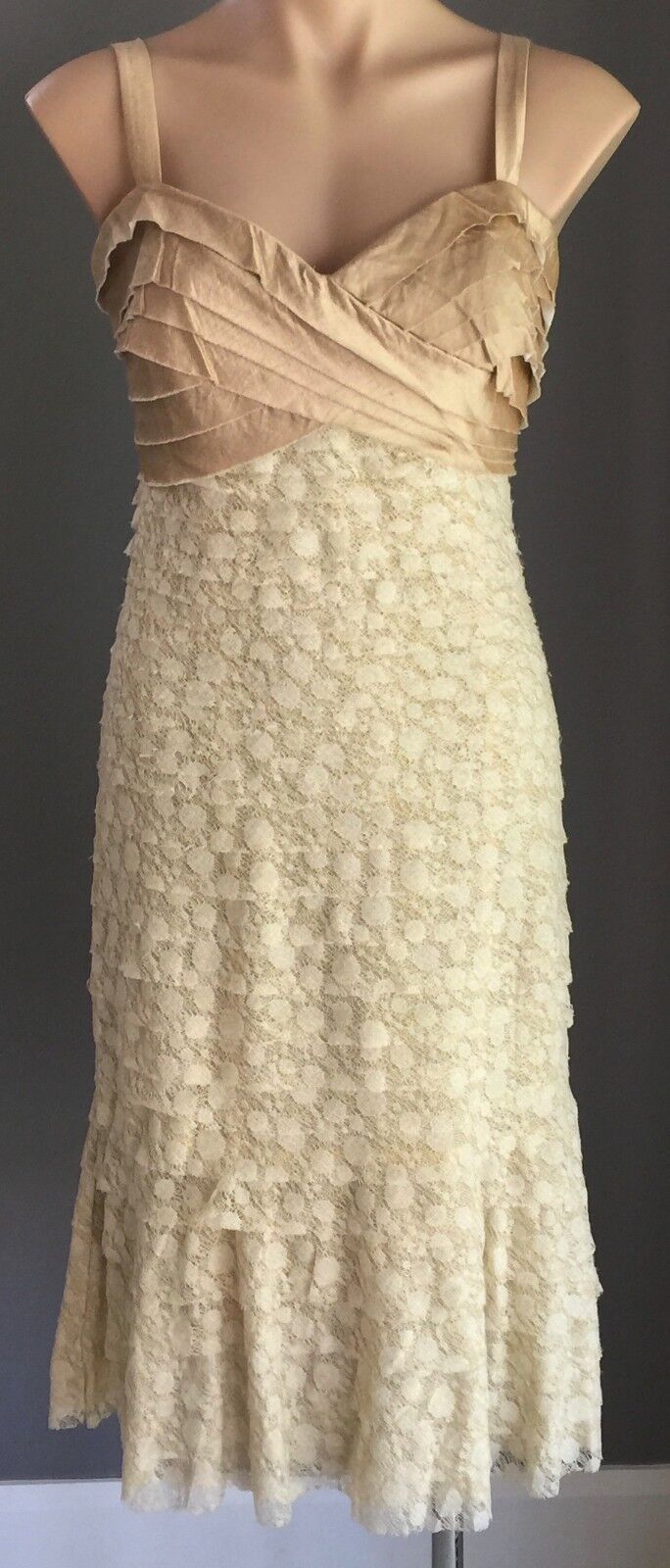 QUEENSPARK Dress Gold Layered Lace Stretch Size 10 Party Formal Cocktail NEW