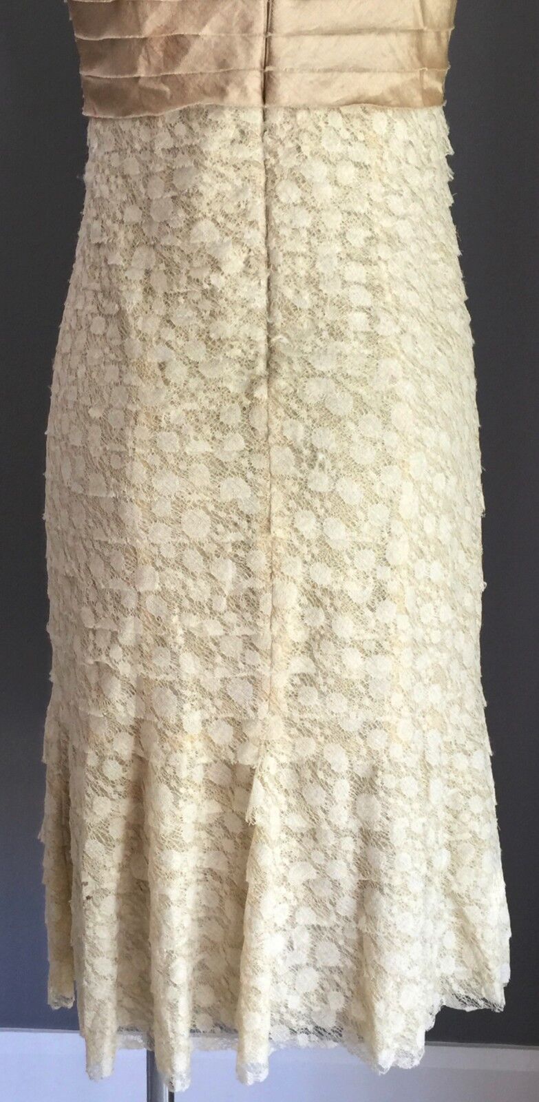 QUEENSPARK Dress Gold Layered Lace Stretch Size 10 Party Formal Cocktail NEW
