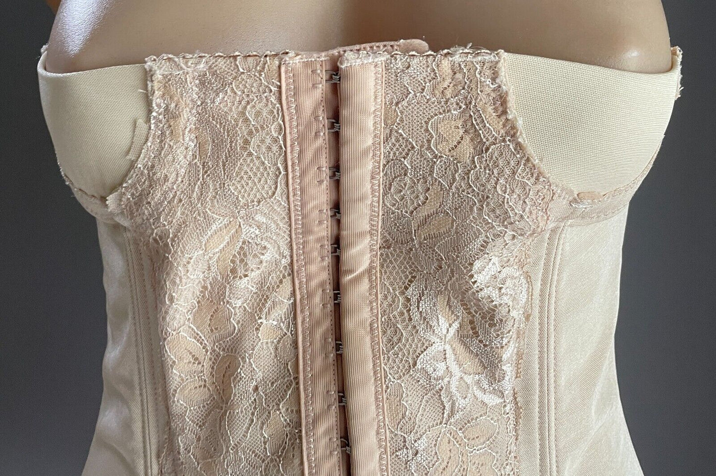 CINCHER Corset Beige Stretch Under Bust Waist Bustier Shaper Sz 12 NEW Vtg Sexy