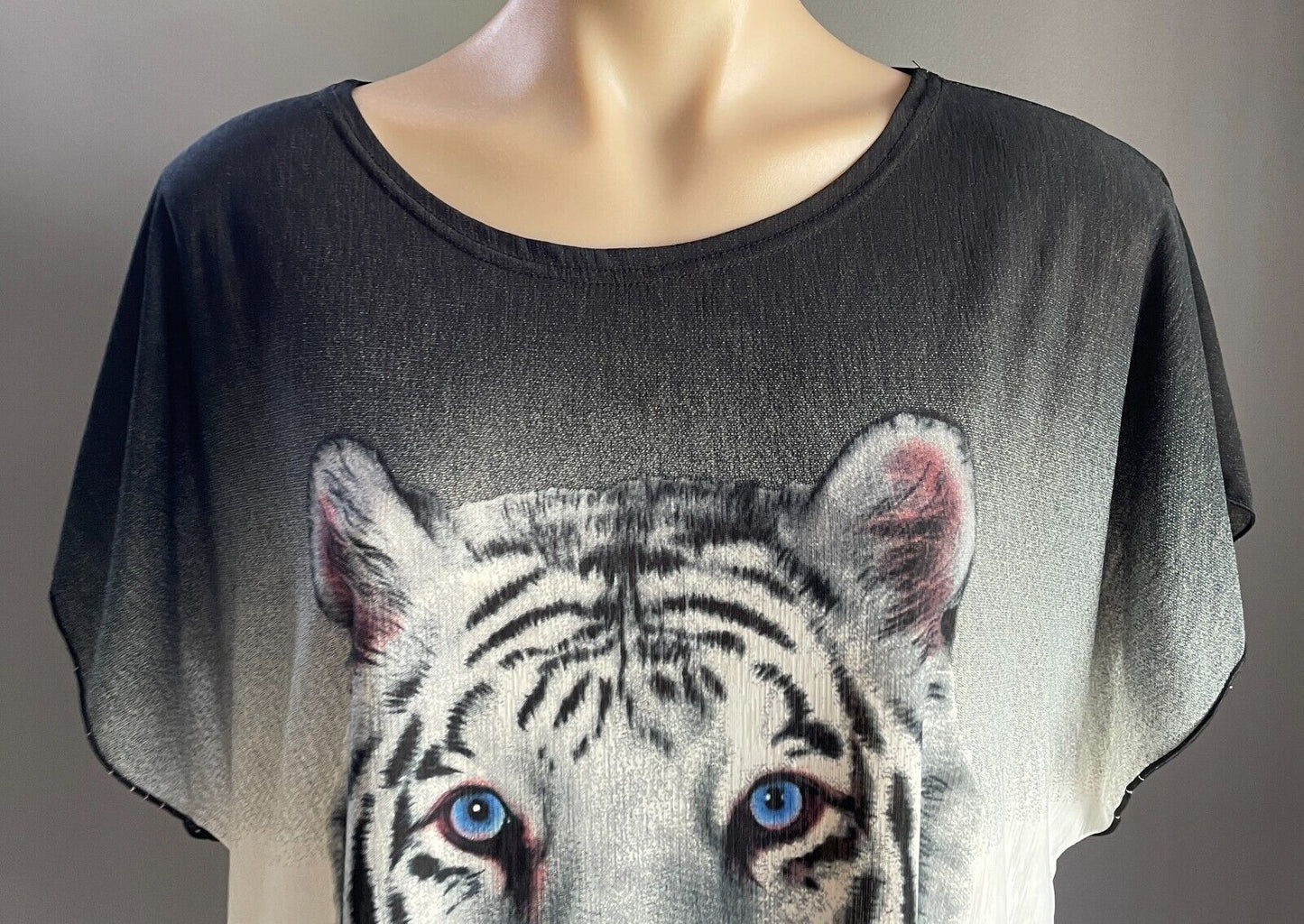 LI REN JUN Top Black White Tiger Face Extended Sleeve Stretch Tunic Size 16