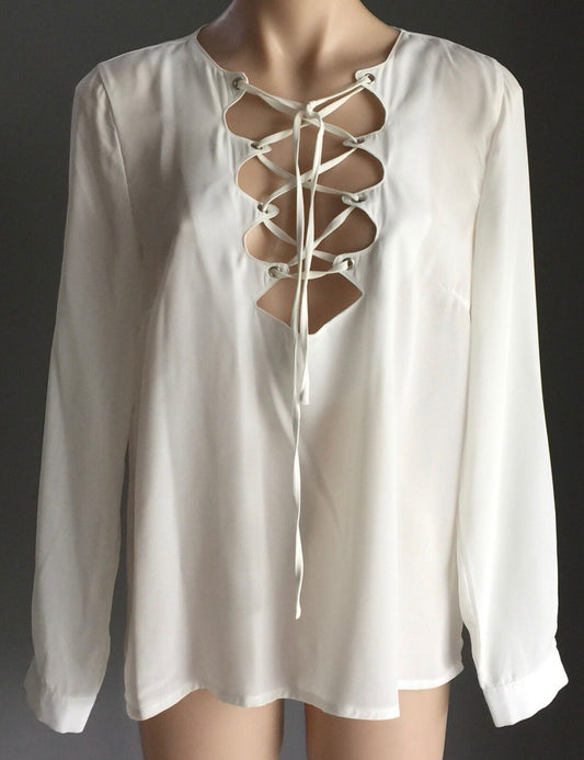 HE DOESN'T KNOW WHY? Top "Scallop Lattice Blouse" White Long Sleeve Size 12 NEW