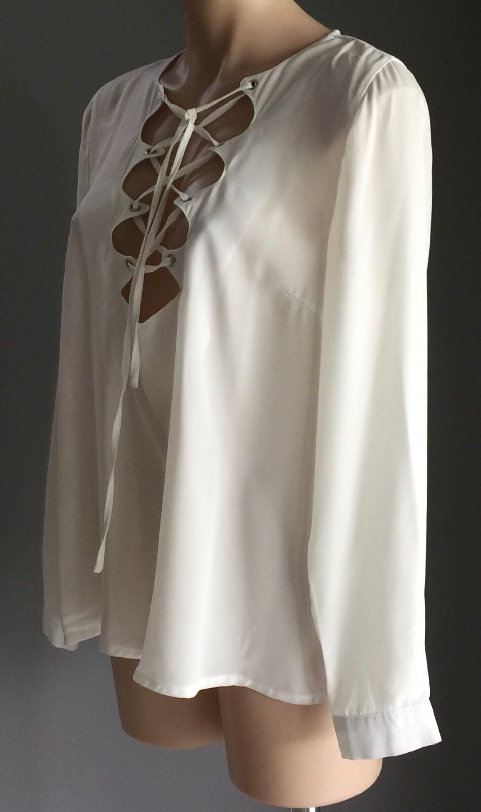 HE DOESN'T KNOW WHY? Top "Scallop Lattice Blouse" White Long Sleeve Size 12 NEW