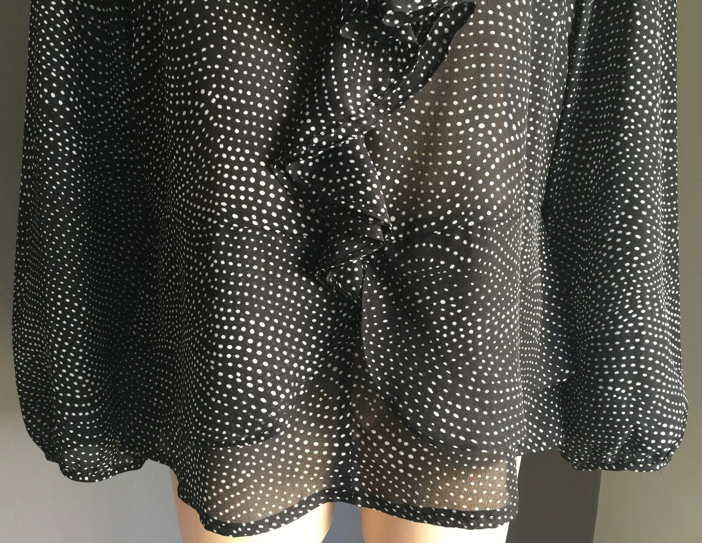 LIZ JORDAN Top Frilled Long Sleeve Sheer Black & White Polka Dot Size 12