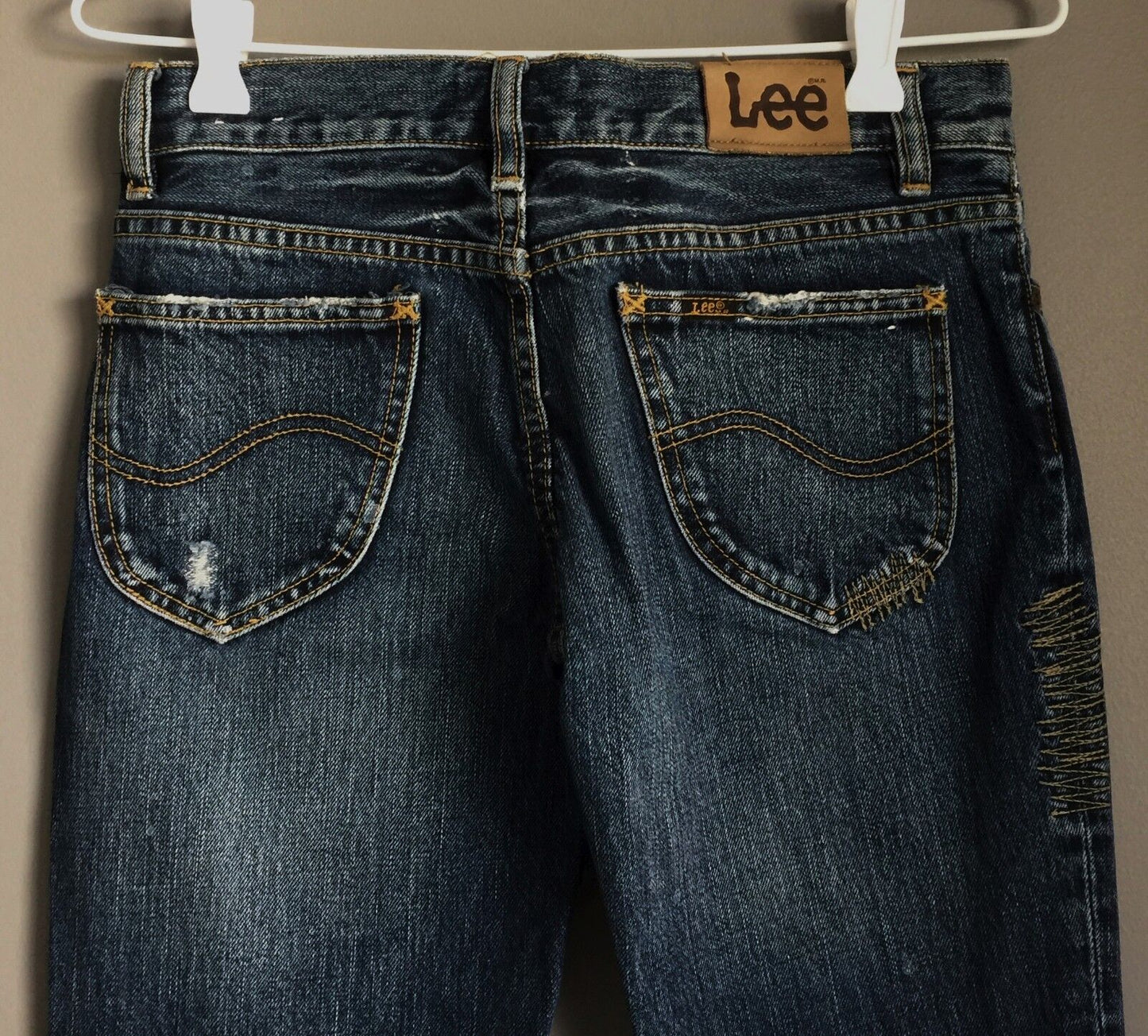 LEE "Lo Ryder Straight" Jeans Distressed Blue Denim Ladies Size 7 EUC