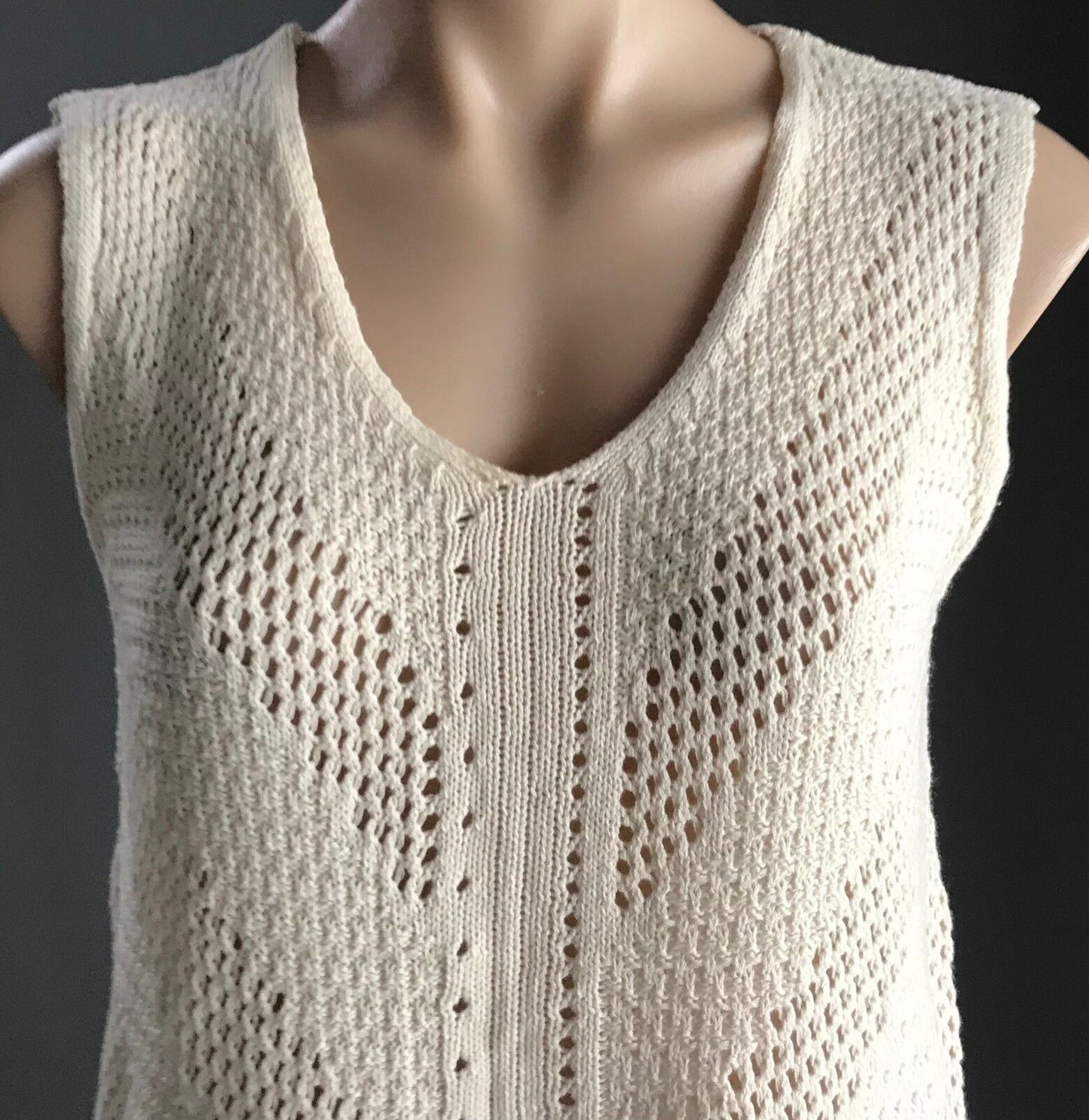LEE COOPER Knit Top Cream Pointelle Chevron Fringe Trim Sleeveless Size M 12 NEW